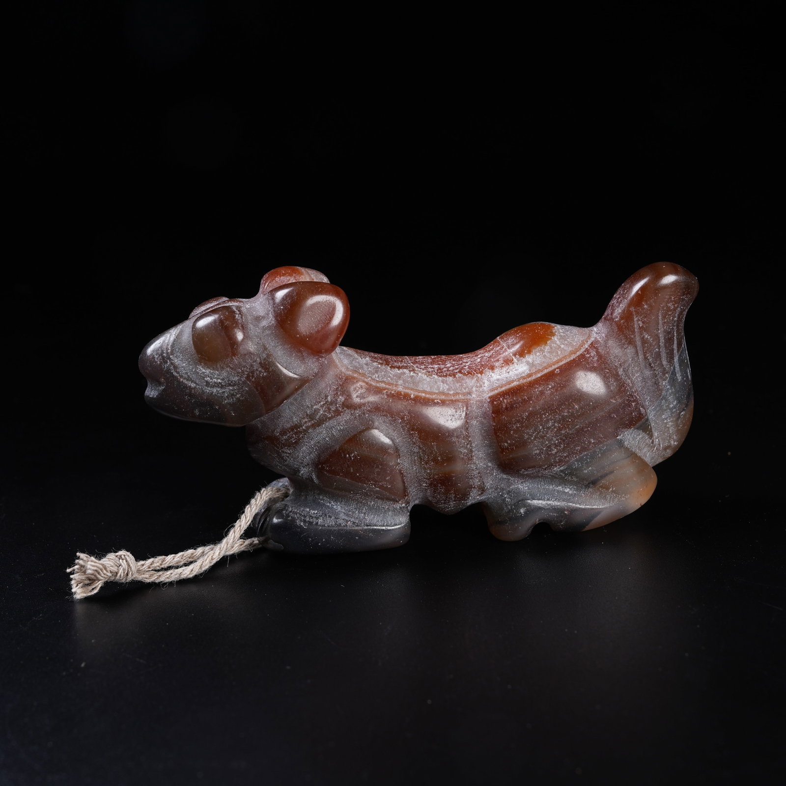 A AGATE AUSPICIOUS BEAST ORNAMENT - 3