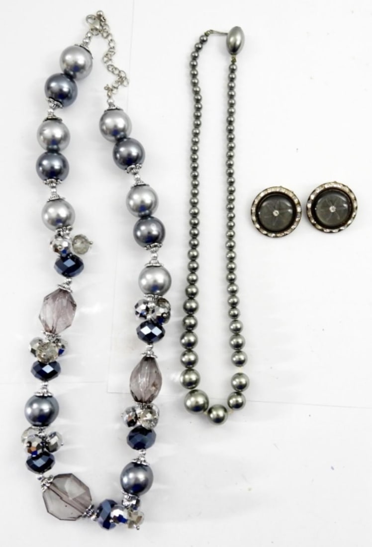 (2 BLUISH SIVLER NECKLACE AND EARRING SET: (2 BLUISH SIVLER NECKLACE AND EARRING SET