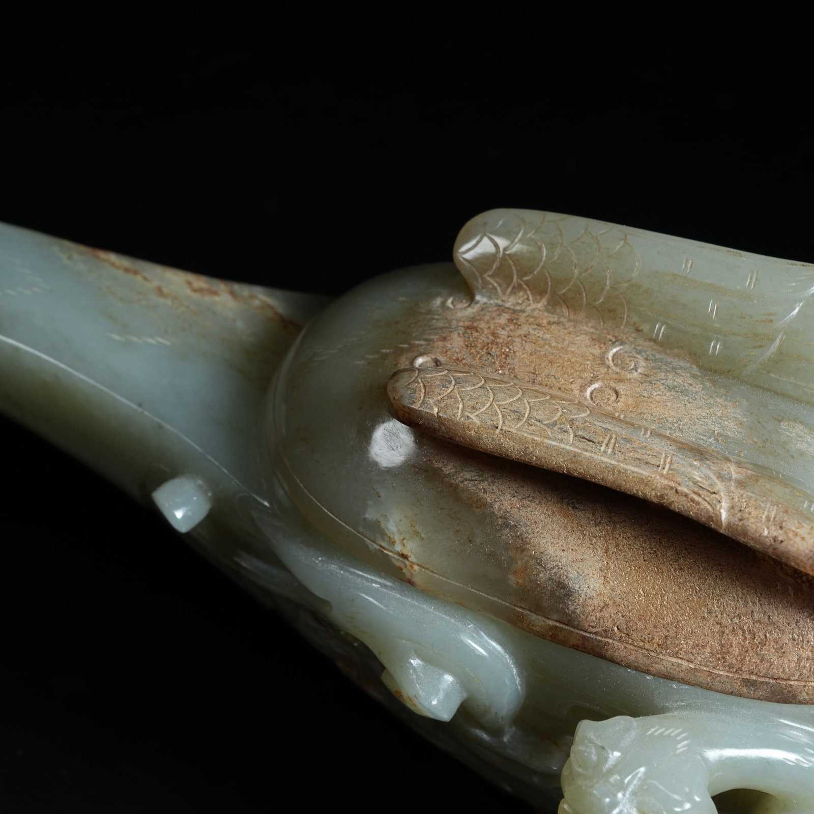 A ANCIENT JADE PHOENIX-SHAPED HANDLED POT - 8