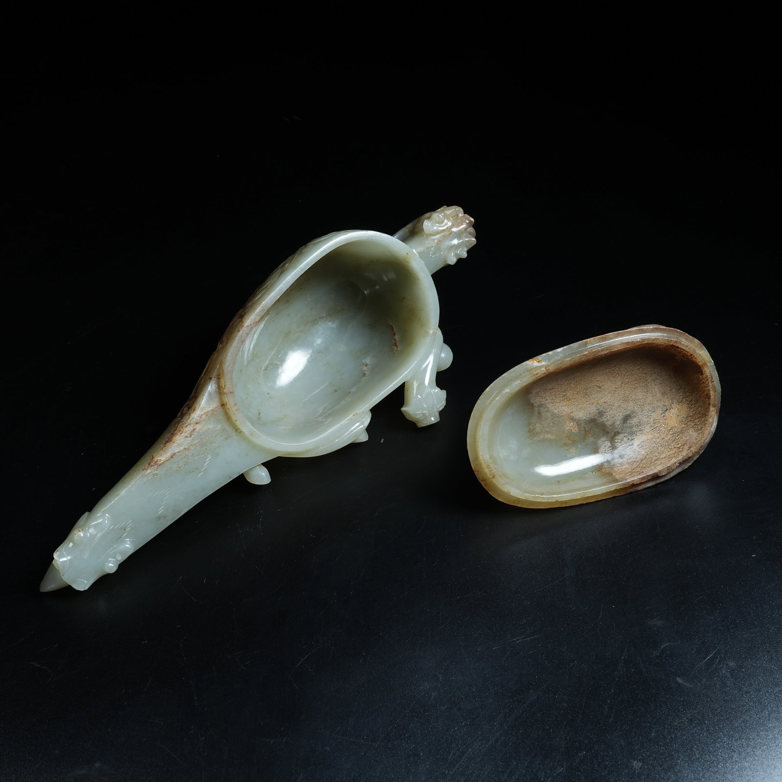 A ANCIENT JADE PHOENIX-SHAPED HANDLED POT - 9
