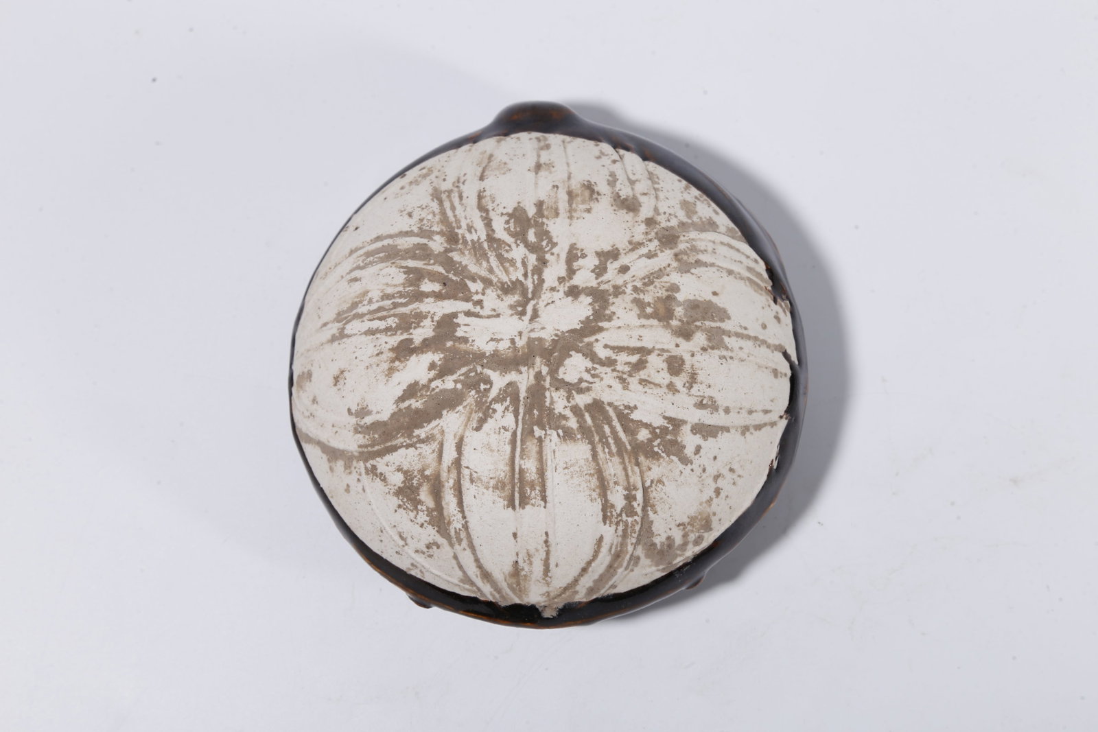 A DING WARE BROWN?PAINTED TURTLE?FORM ORNAMENT - 10
