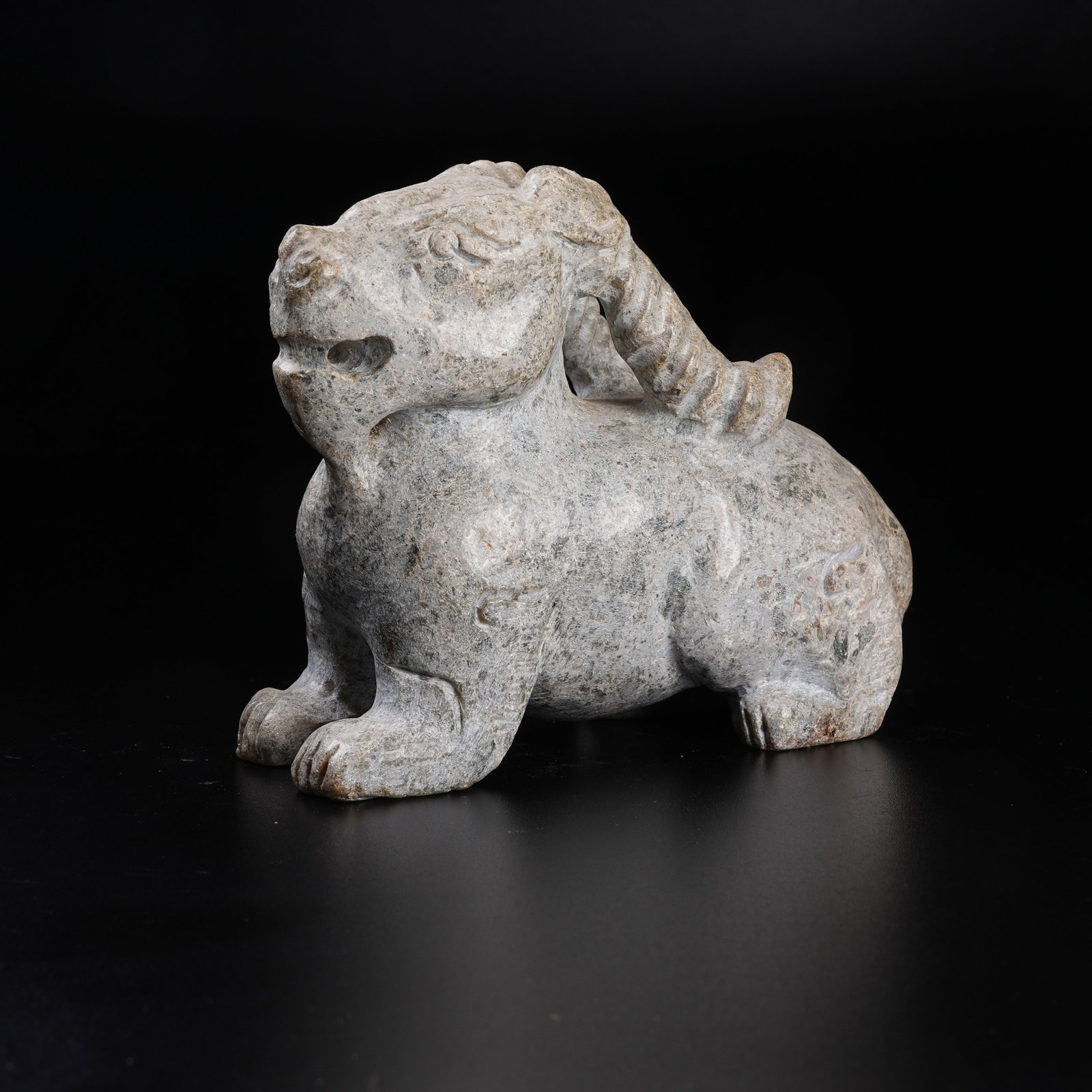 A ARCHAIC JADE AUSPICIOUS BEAST ORNAMENT: Archaic Jade Auspicious Beast Ornament