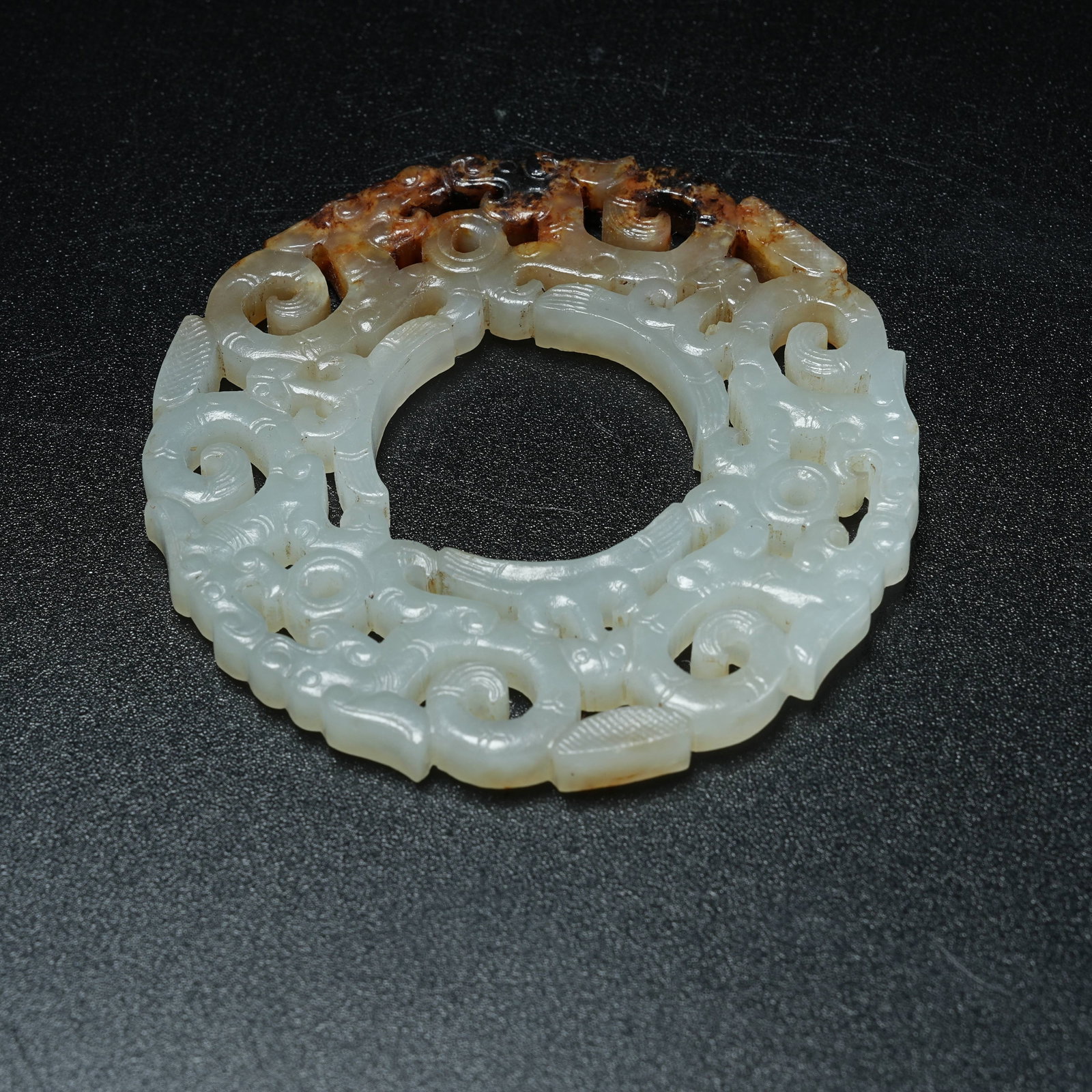 A ANCIENT JADE PENDANT WITH DRAGON PATTERN - 5