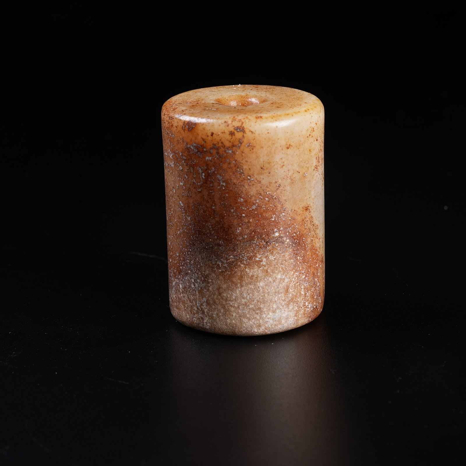 A ARCHAIC JADE LEZI: Archaic Jade Lezi