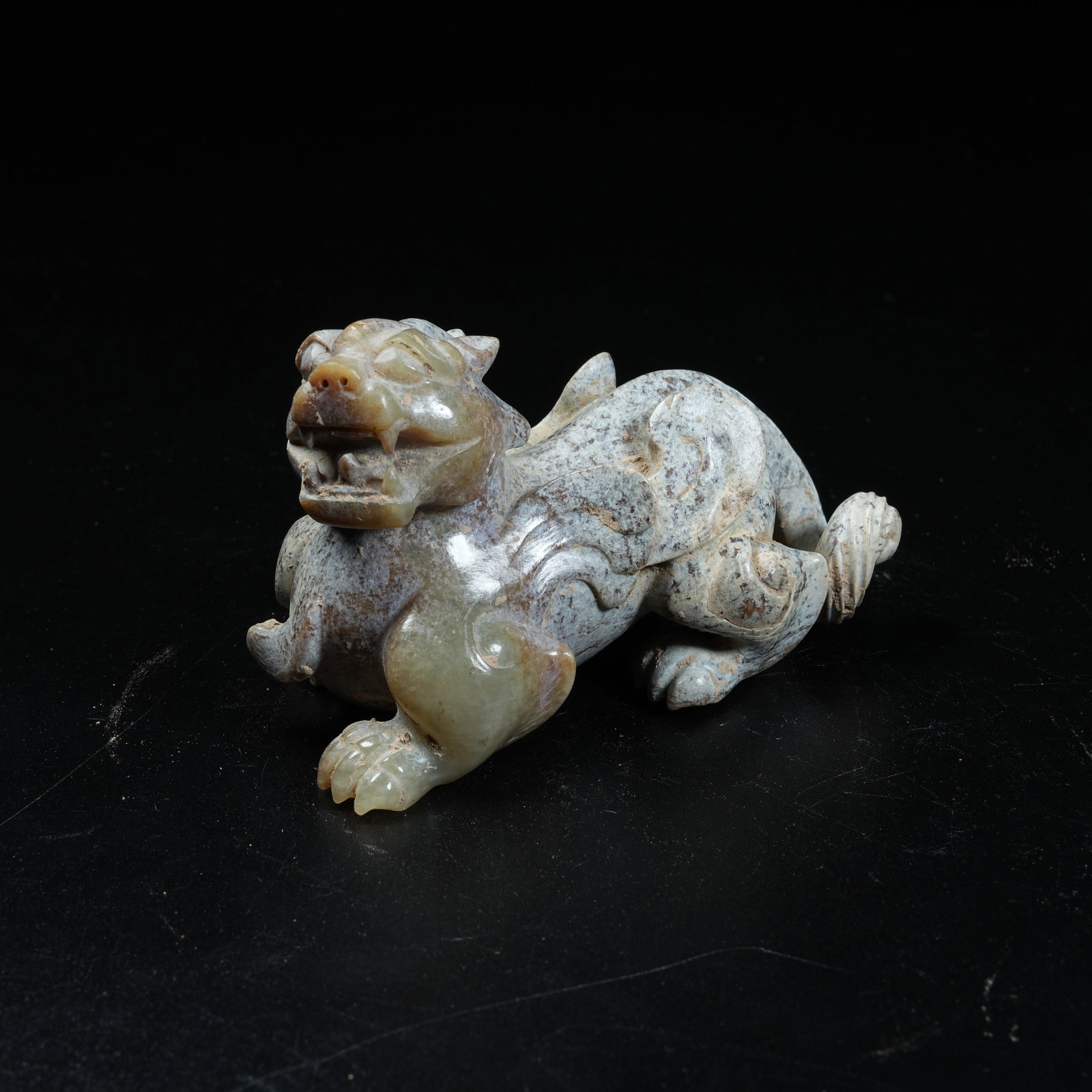 A ANCIENT JADE AUSPICIOUS BEAST ORNAMENT: Ancient Jade Auspicious Beast Ornament