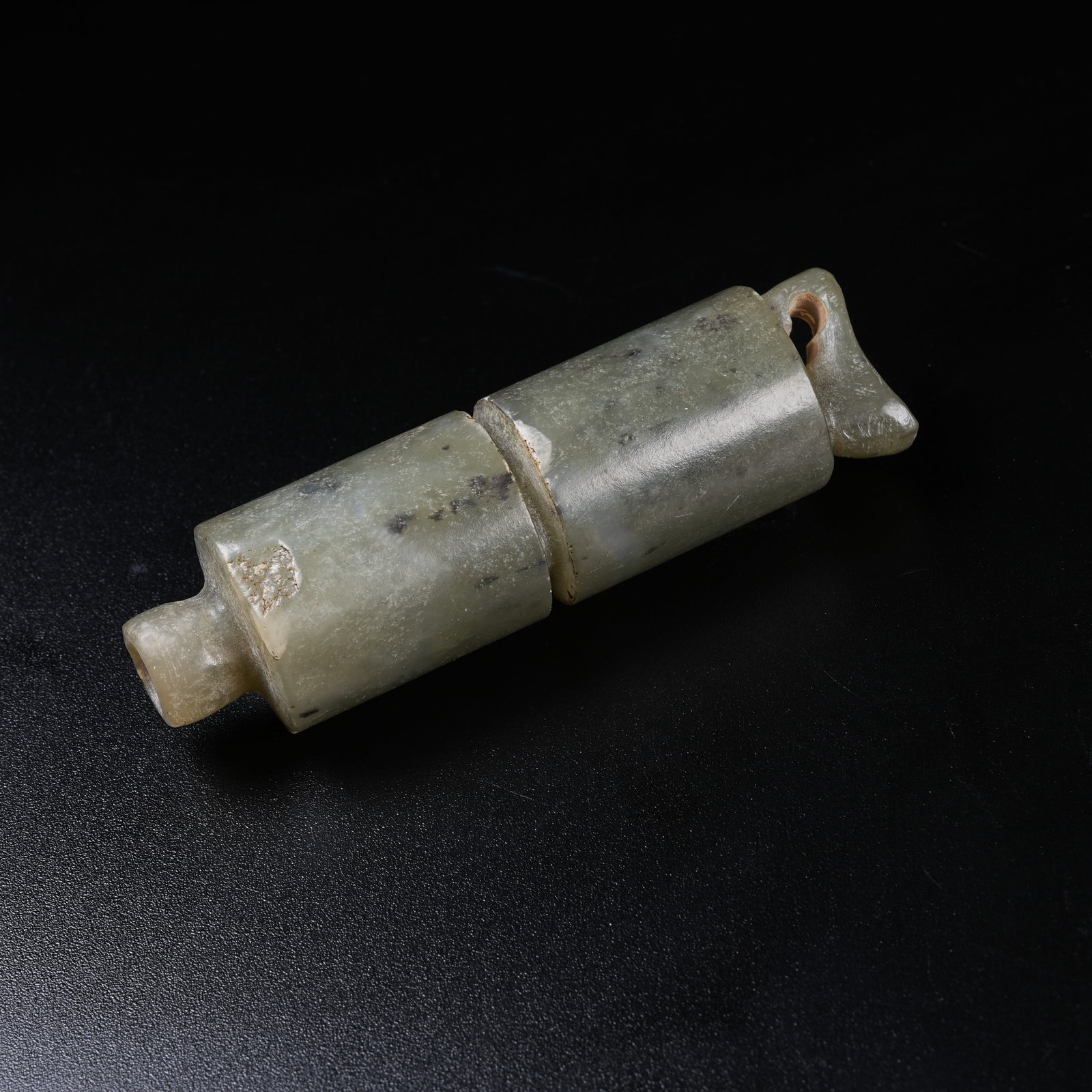 A ARCHAIC JADE PENDANT: Archaic Jade Pendant