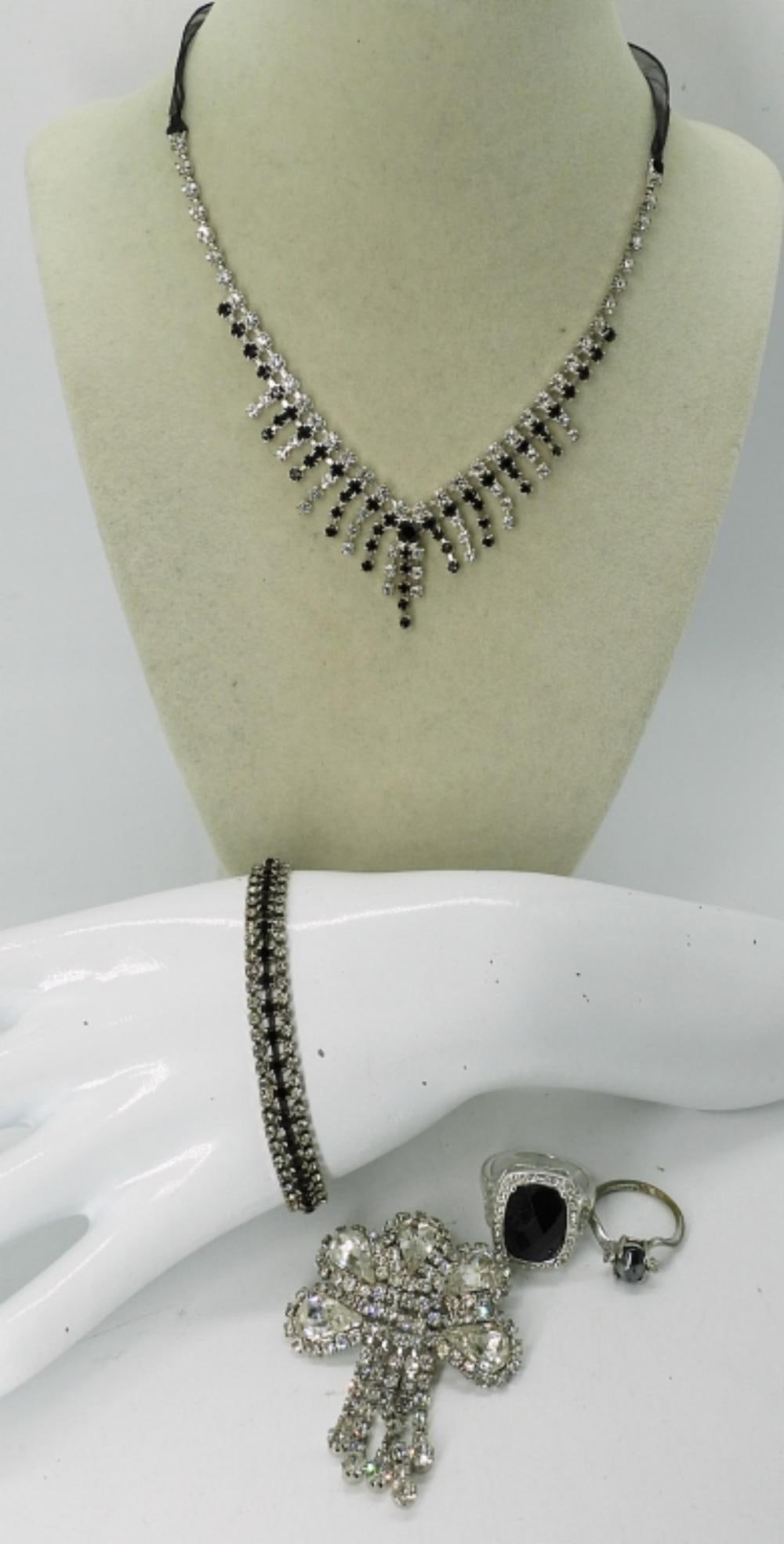 (5) BLACK & WHITE RHINESTONE LOT: (5) BLACK & WHITE RHINESTONE LOT