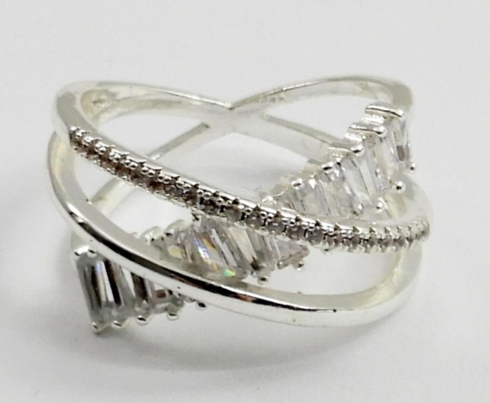 SILVER TONE NECKLACE AND RING SET - 3