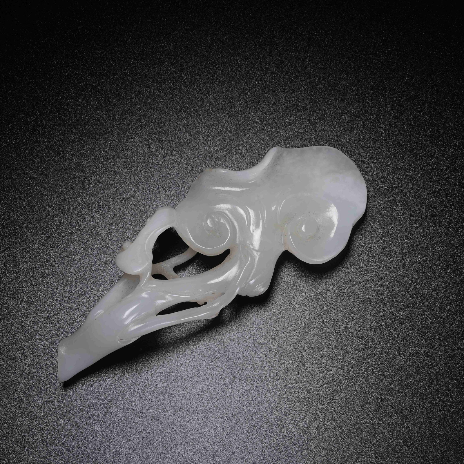 A HETIAN JADE GANODERMA RUYI SCEPTER: Hetian Jade Ganoderma Ruyi Scepter