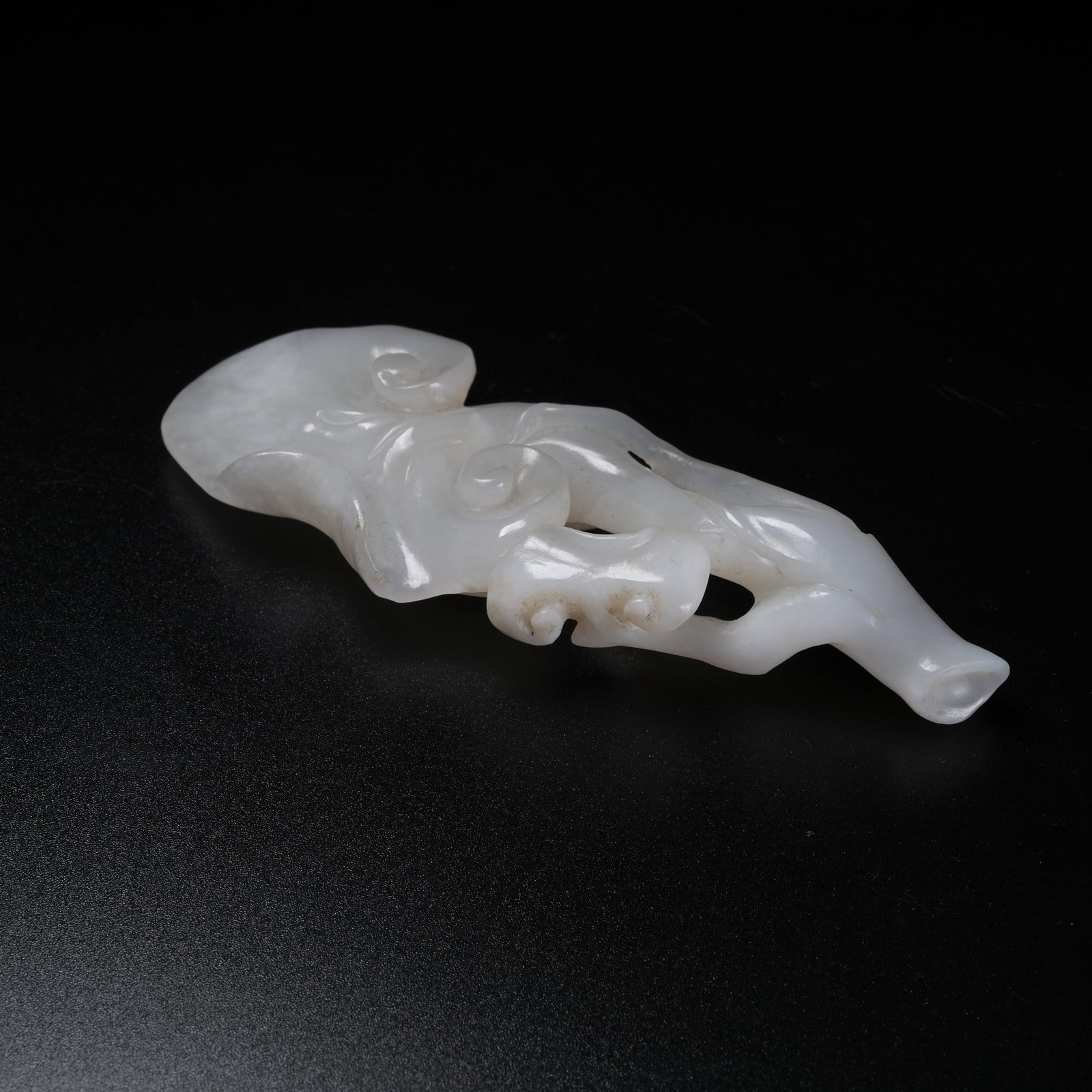 A HETIAN JADE GANODERMA RUYI SCEPTER - 6