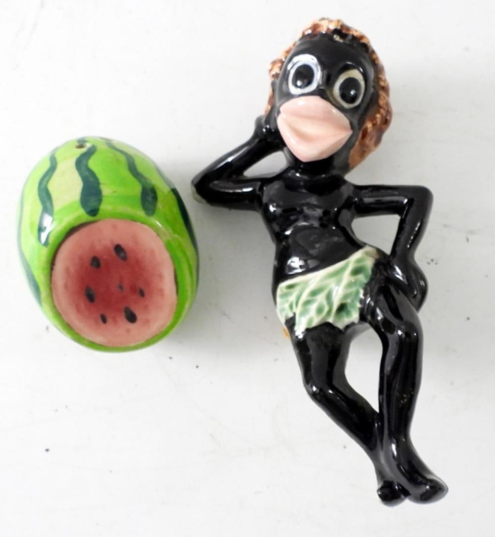 VINTAGE BLACK AMERICANA S&P SHAKERS (1 of 2)