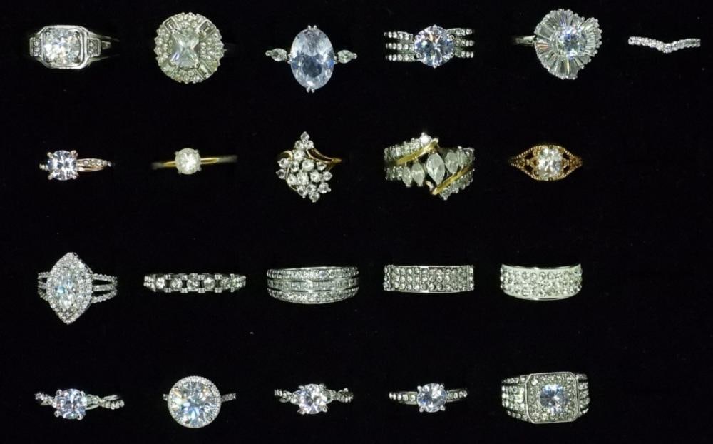 (21) BRIDAL STYLE FASHION RINGS: (21) BRIDAL STYLE FASHION RINGS