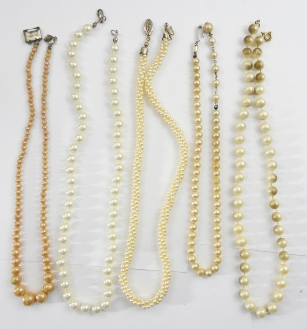 STUNNING FAUX PEARL LOT: STUNNING FAUX PEARL LOT