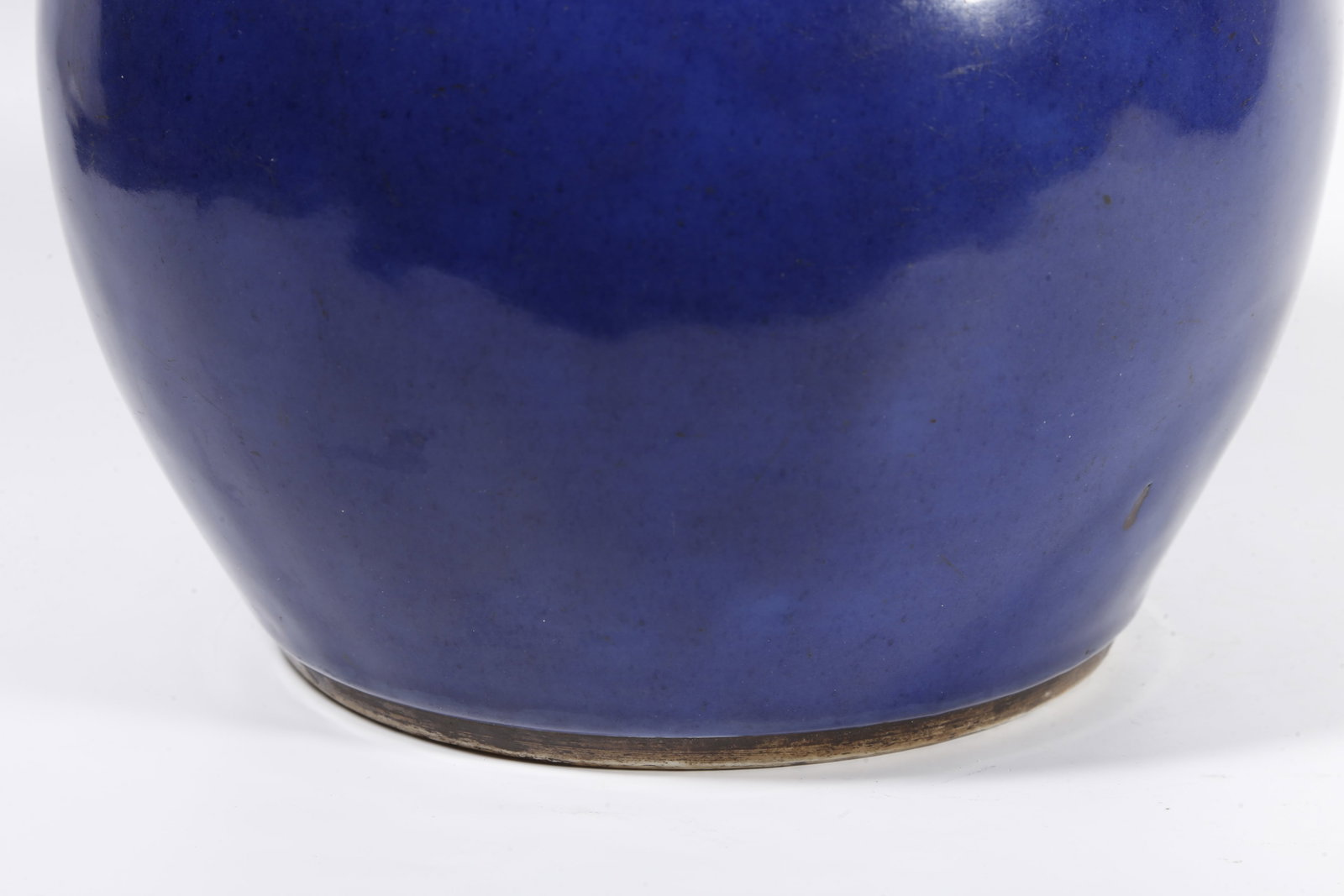 A COVERED JAR WITH SPLASHED?BLUE GLAZE - 4