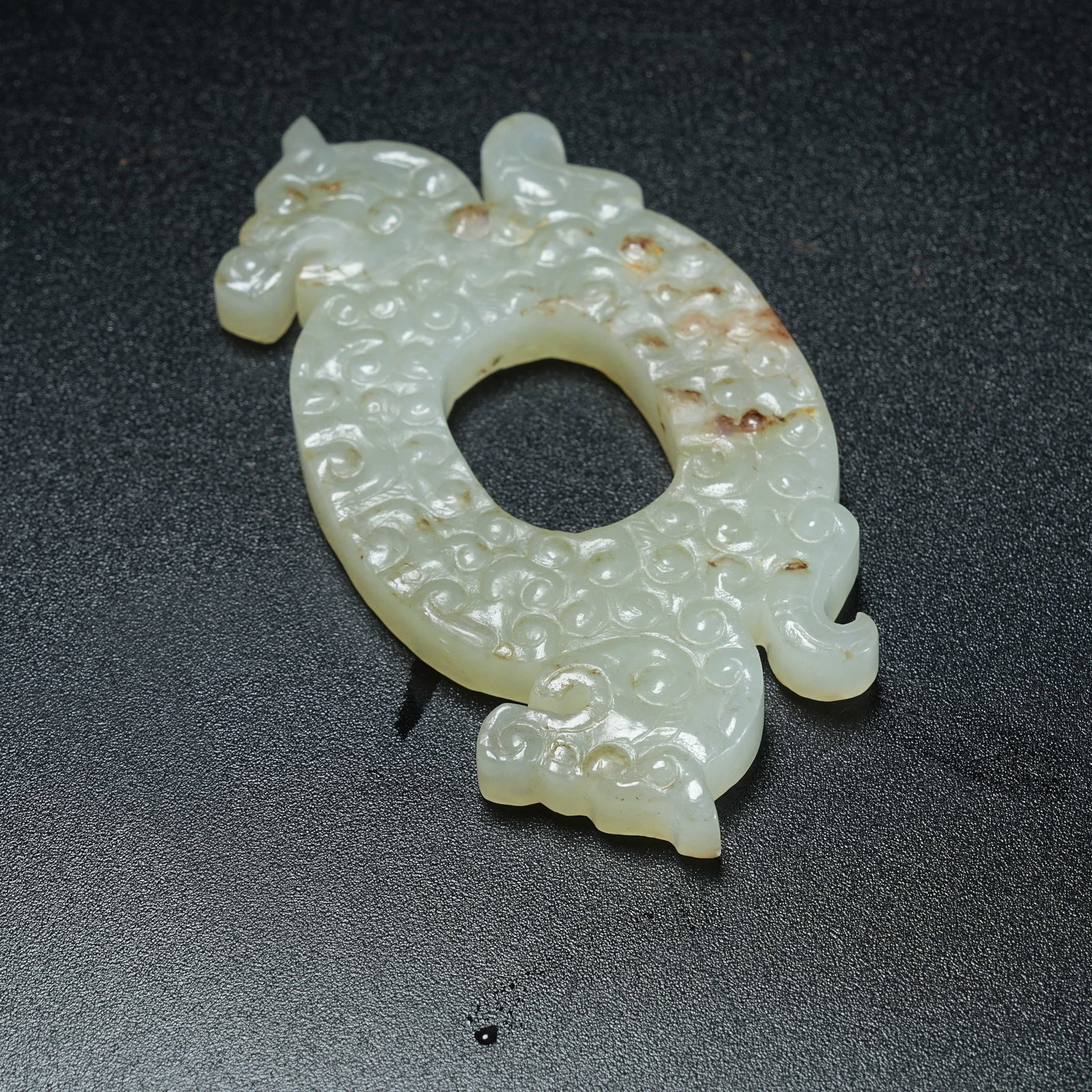 A ANCIENT JADE PENDANT WITH BEAST PATTERN - 7