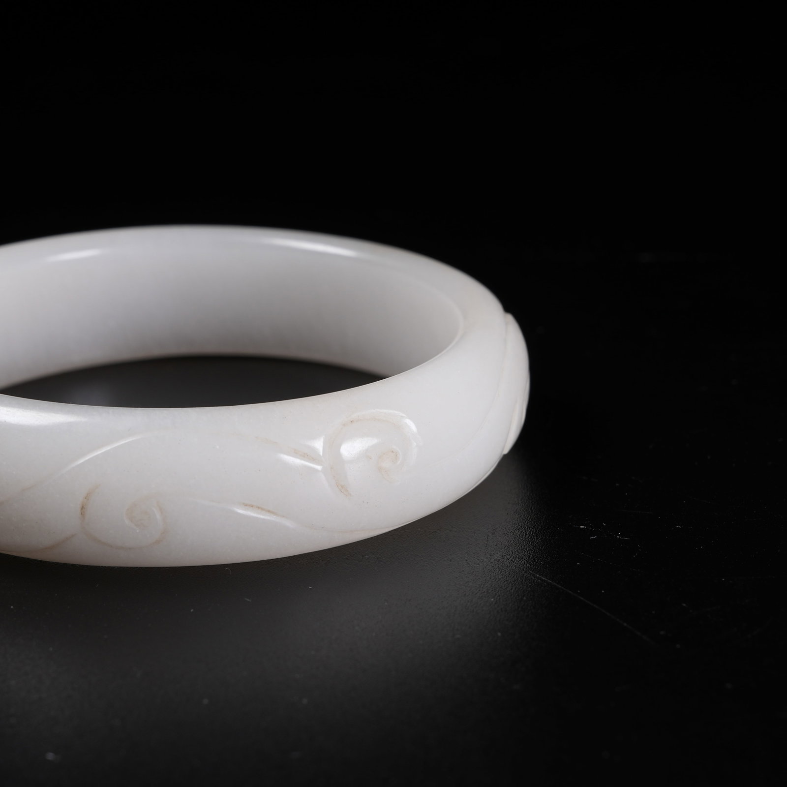 A HETIAN JADE BANGLE - 7