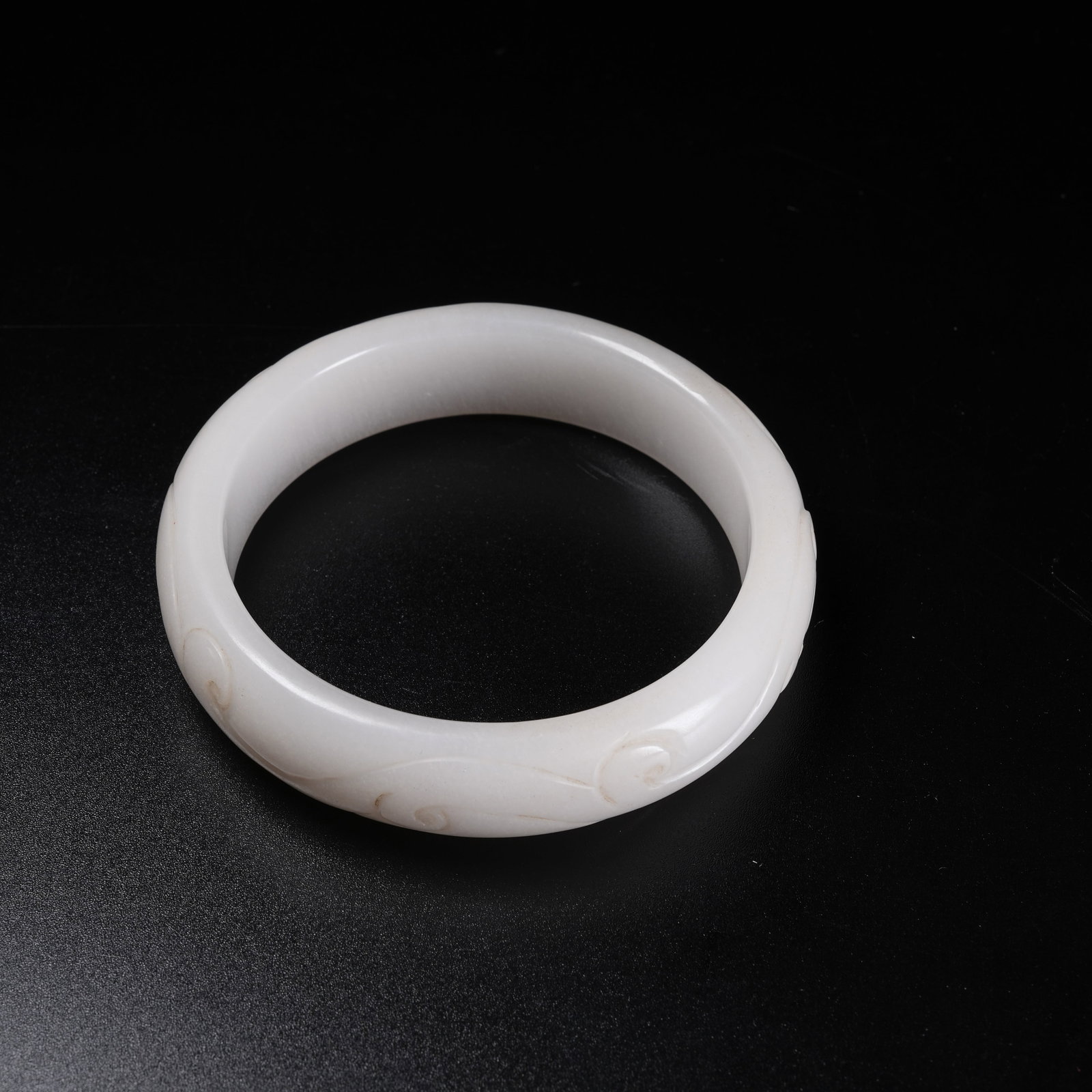 A HETIAN JADE BANGLE - 8