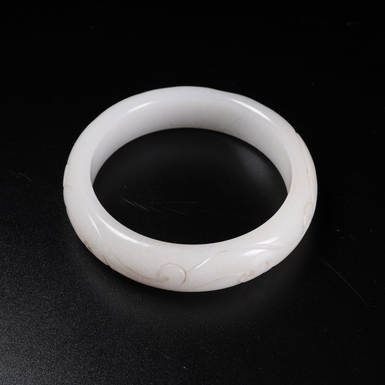 A HETIAN JADE BANGLE - 9