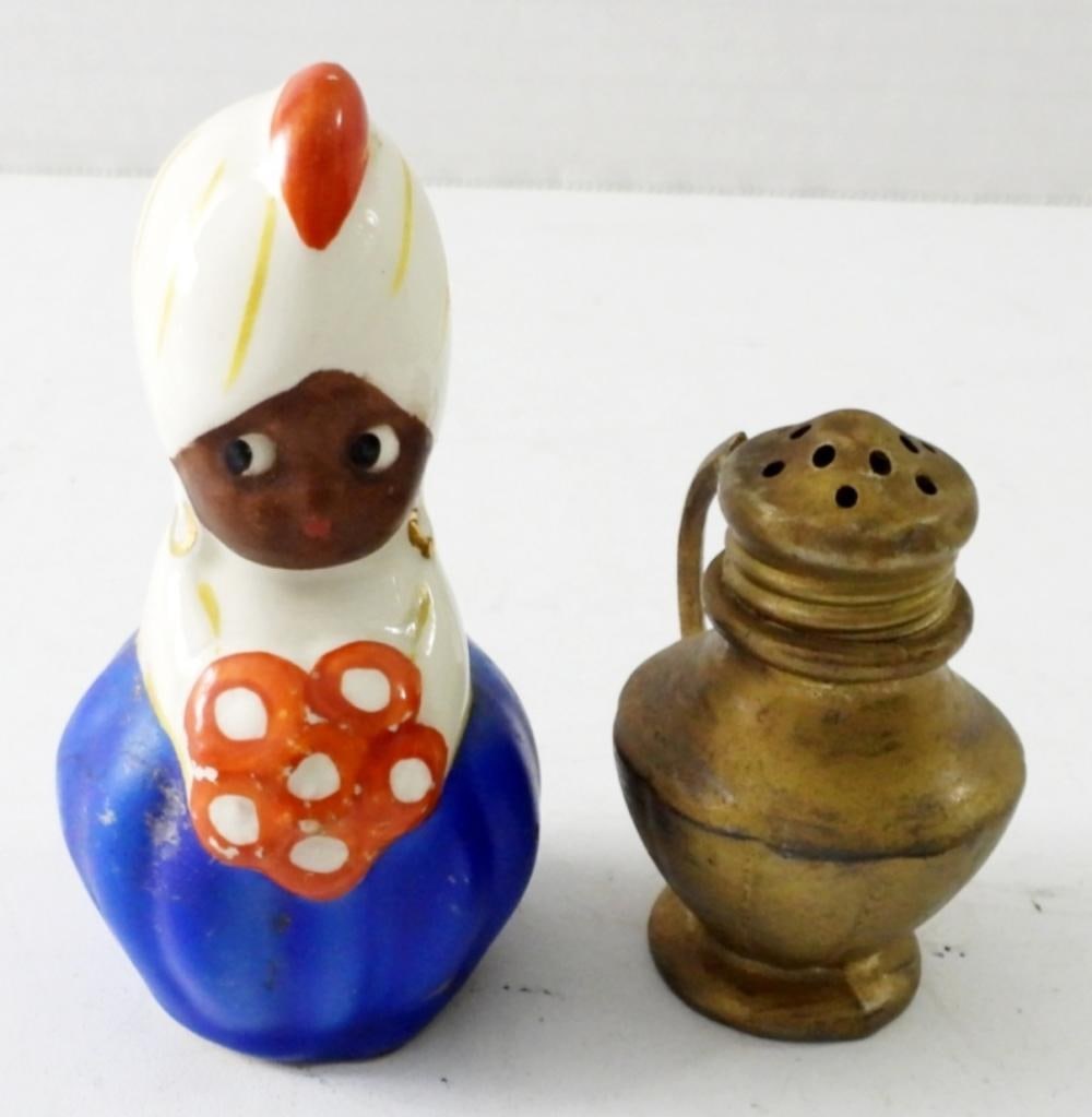 2 PIECE VINTAGE SALT & PEPPER SHAKERS: 2 PIECE VINTAGE SALT & PEPPER SHAKERS