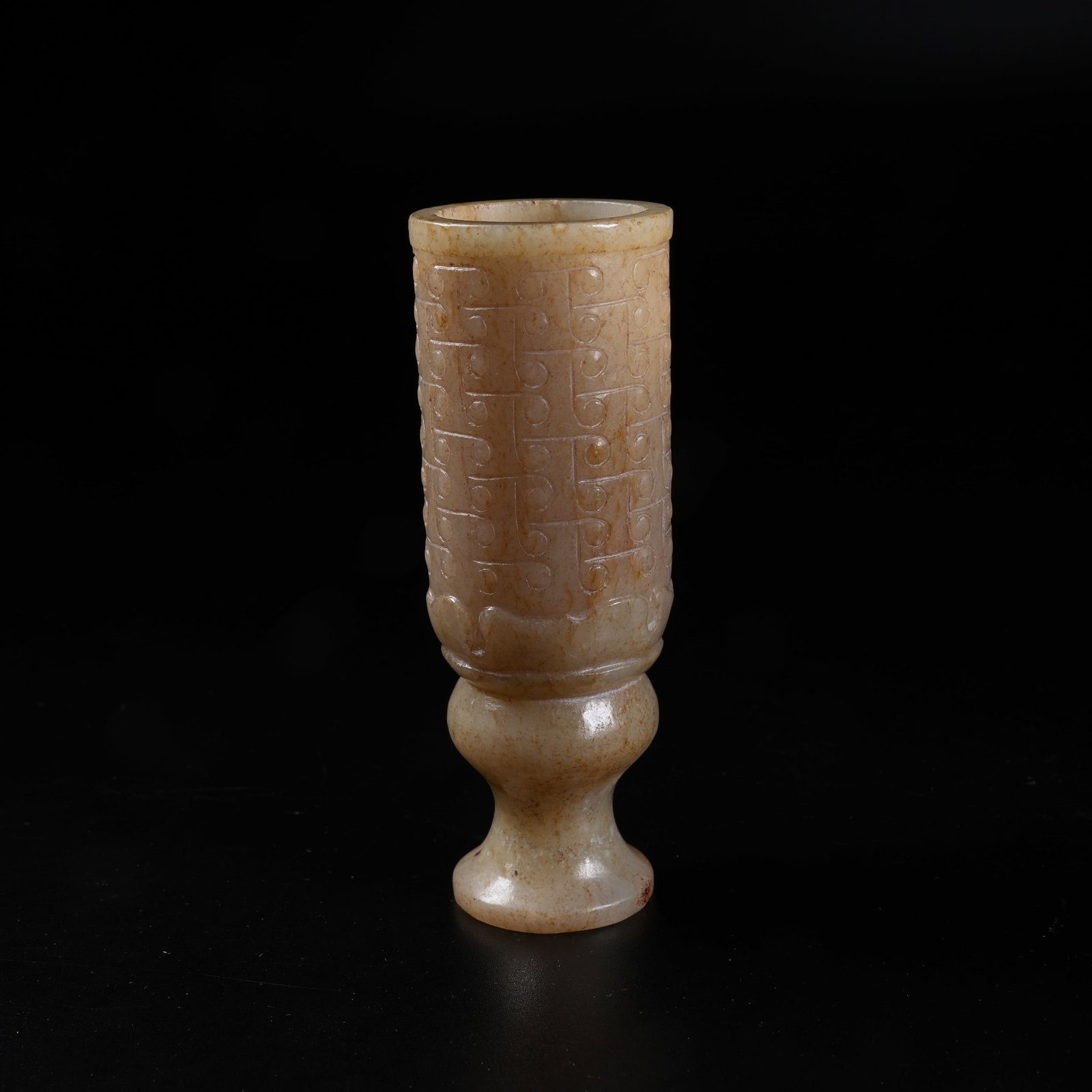 A ARCHAIC JADE CUP WITH HOOKED CLOUD PATTERN - 2