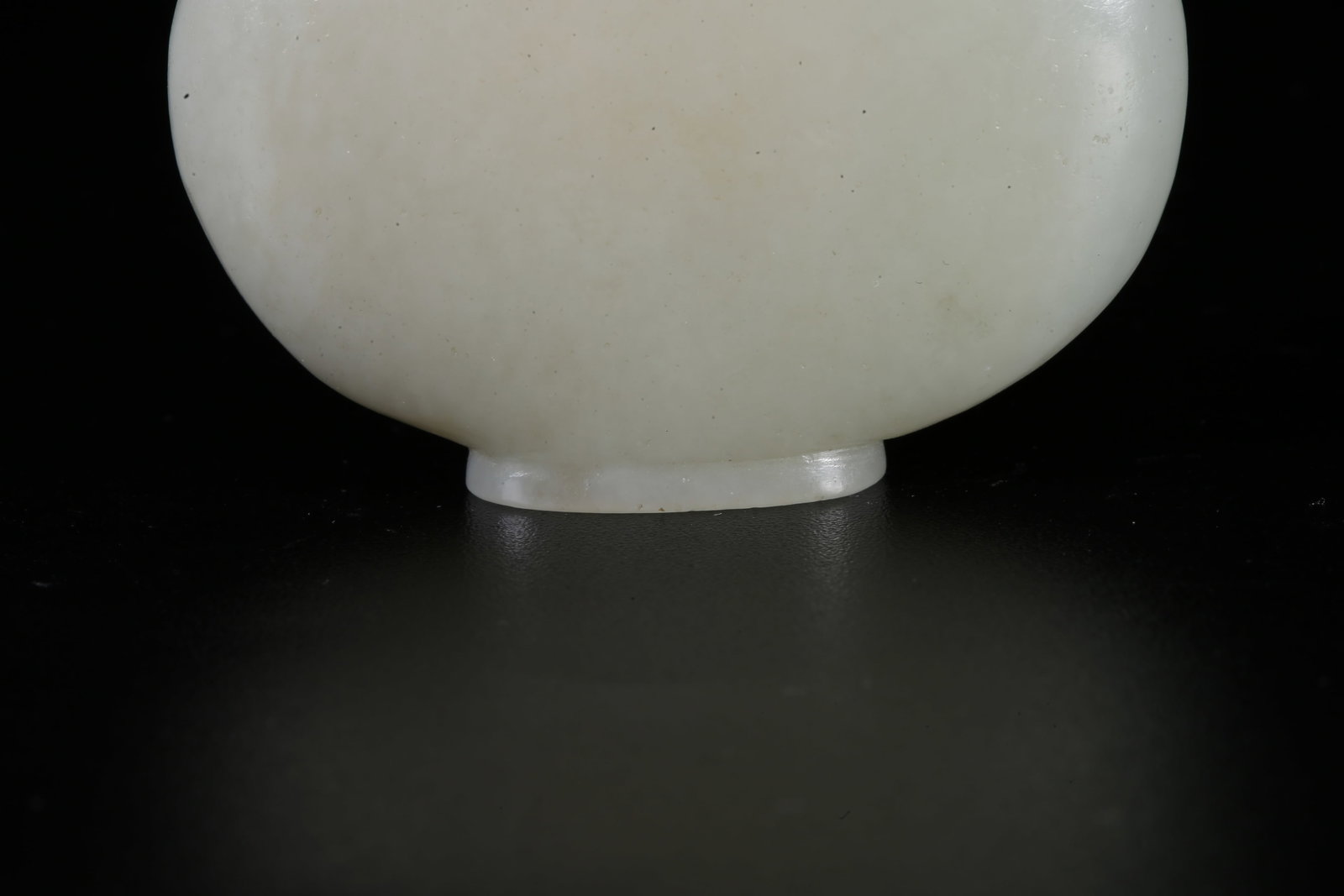 A HETIAN JADE SNUFF BOTTLE - 3