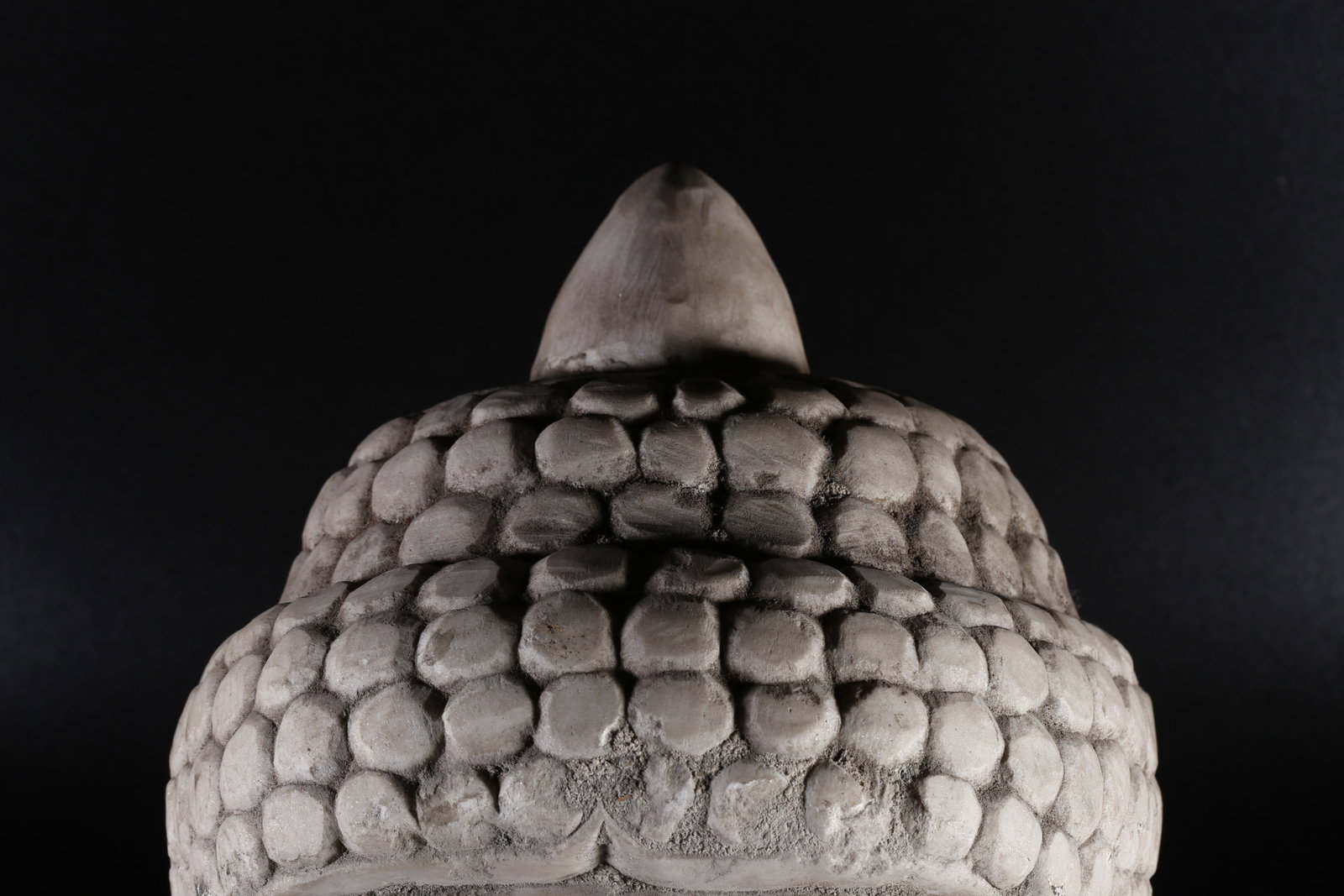 A WHITE MARBLE BUDDHA HEAD - 2