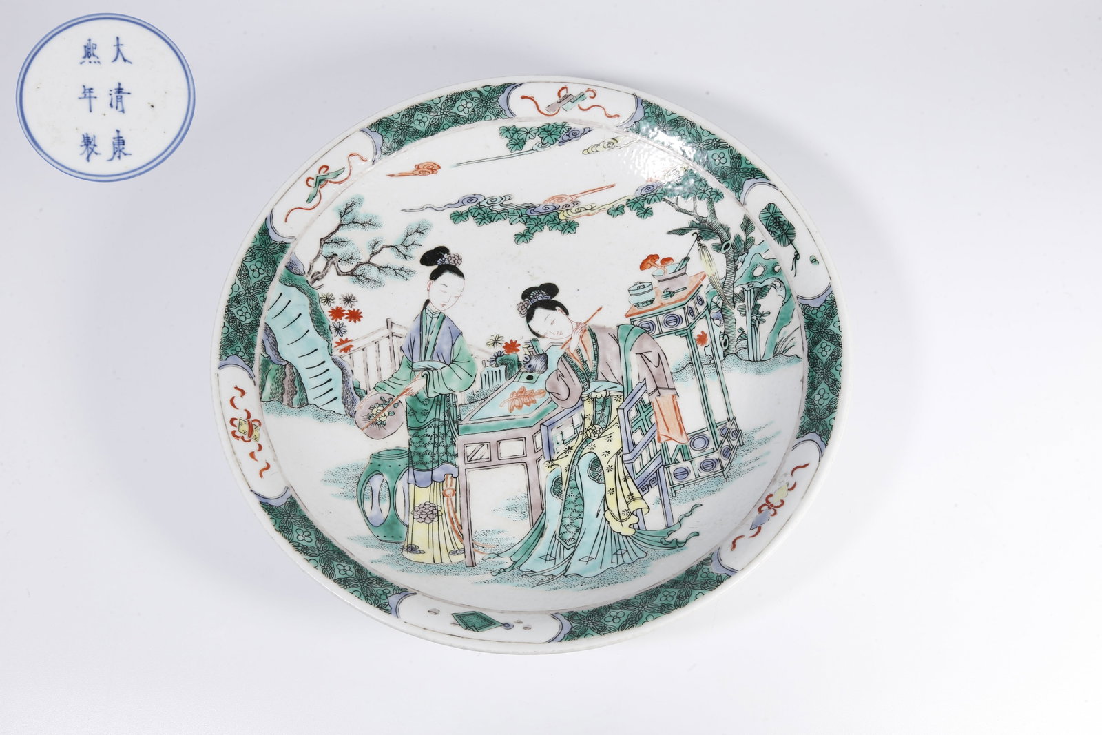 A WUCAI PLATE WITH COURT LADIES (1 of 11)