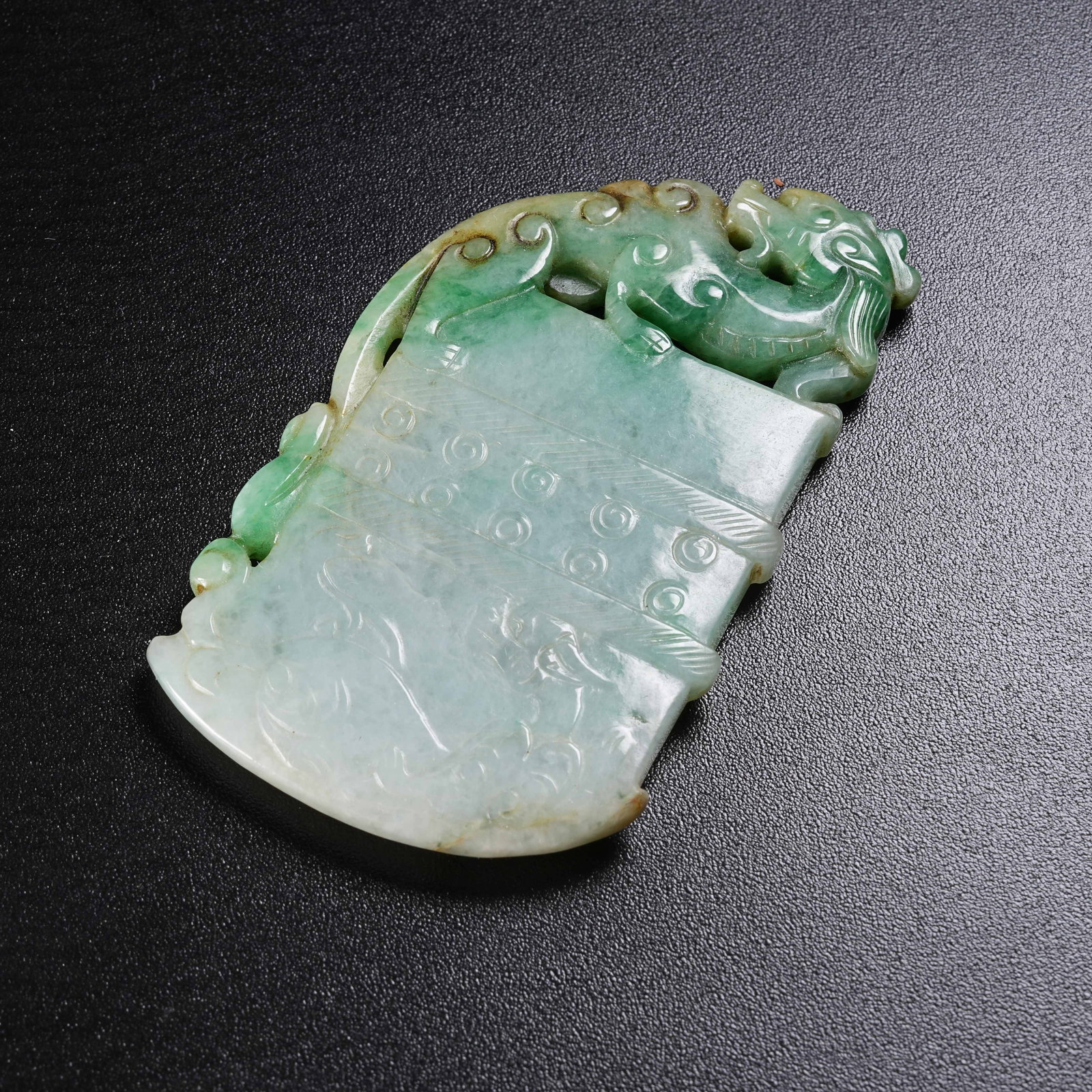A JADEITE PENDANT REPRESENTING DRAGON RESIDING IN MANSION (1 of 9)