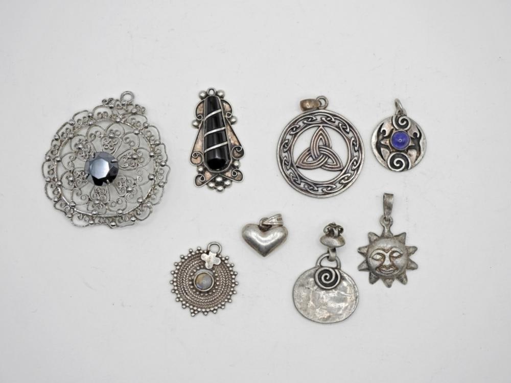 8CT STERLING SILVER VINTAGE PENDANTS: 8CT STERLING SILVER VINTAGE PENDANTS