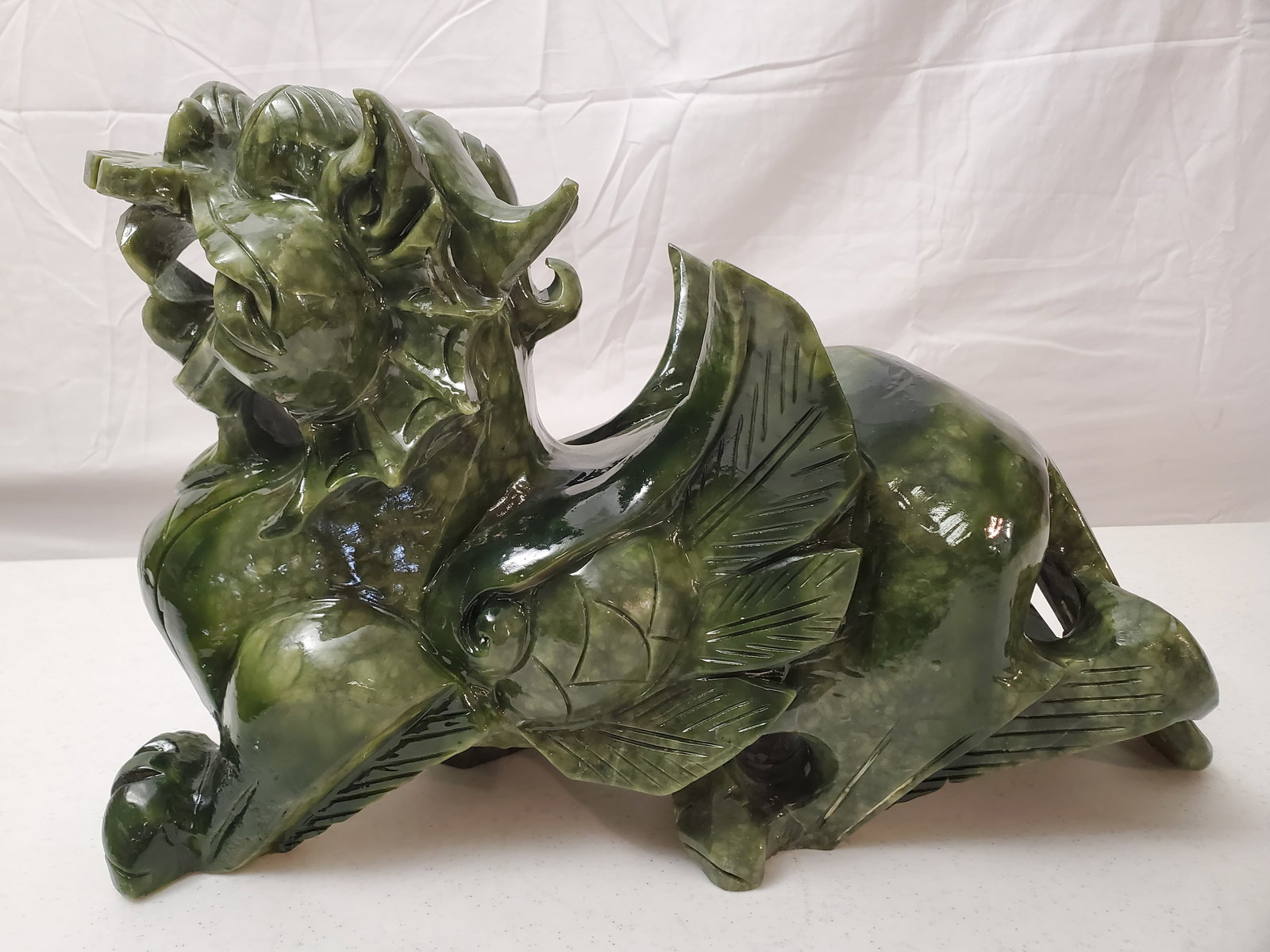 ONE OF A KIND LARGE NATURAL GREEN NEPHRITE OR RIVER JADE QUARTZ CARVED PIXIU (1 of 11)