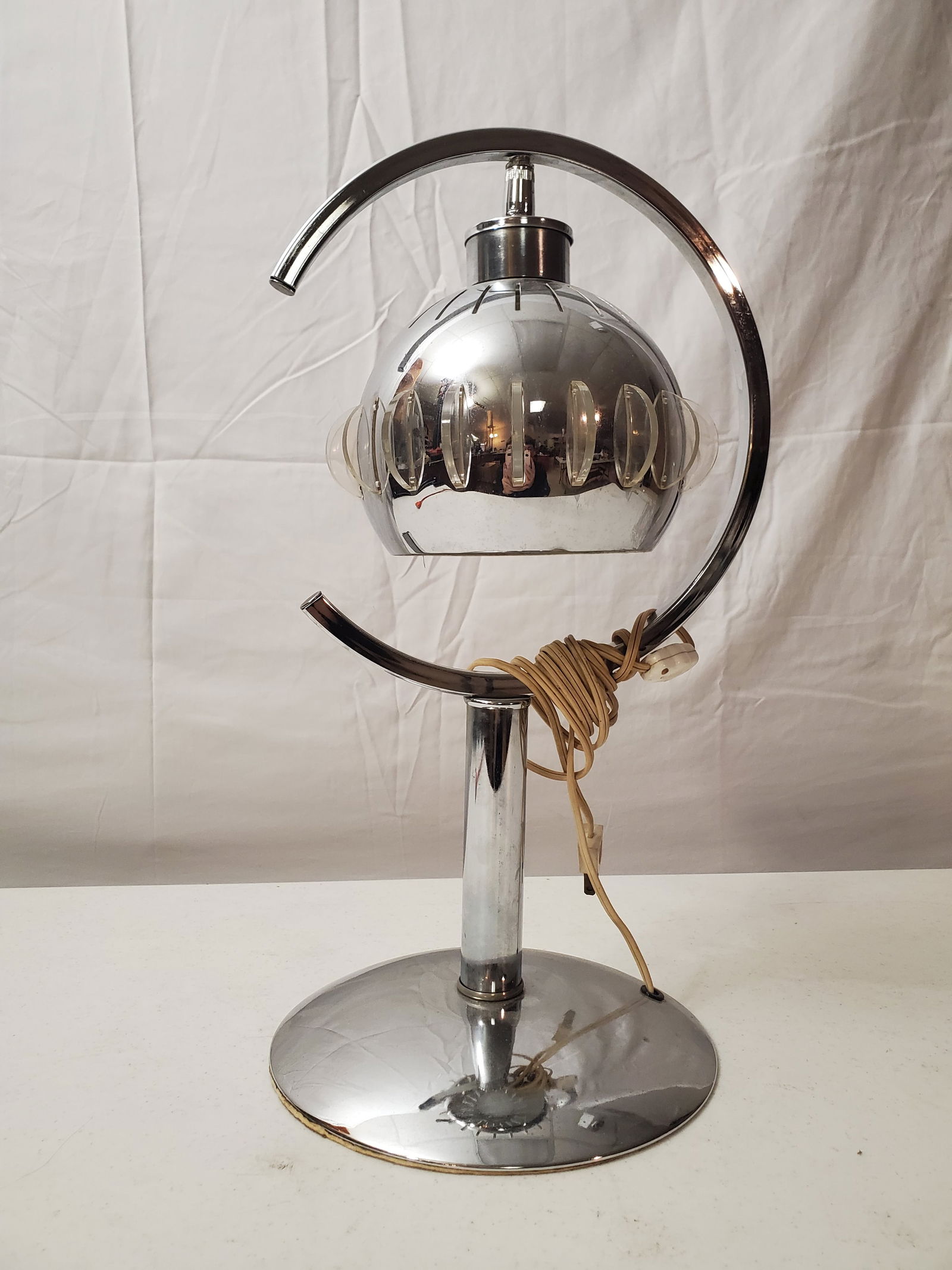 MCM ART DECO CHROME EYEBALL ELECTRIFIED TABLE LAMP (1 of 7)