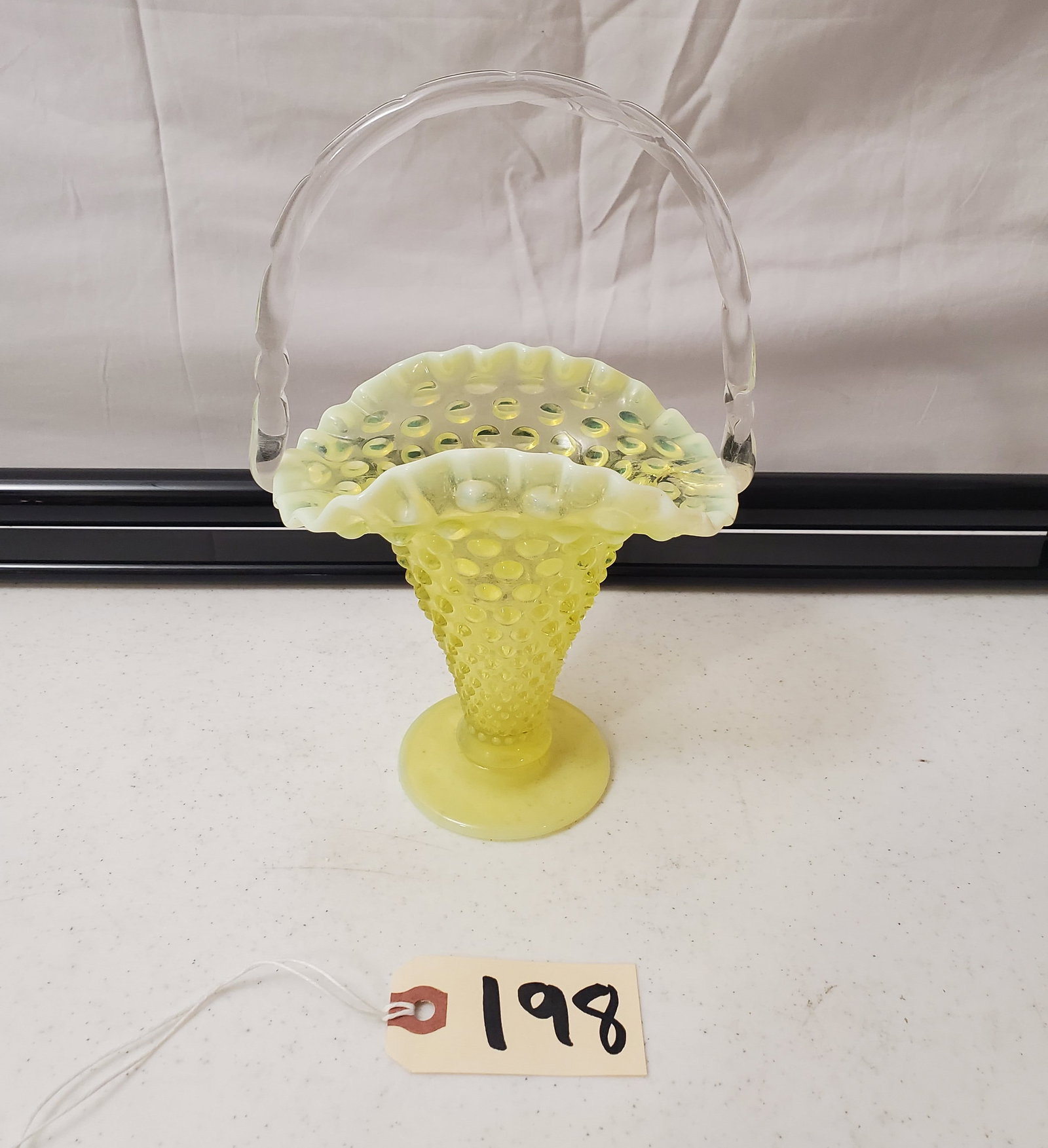 FENTON URANIUM HOBNAIL PATTERN GLASS BASKET (1 of 14)
