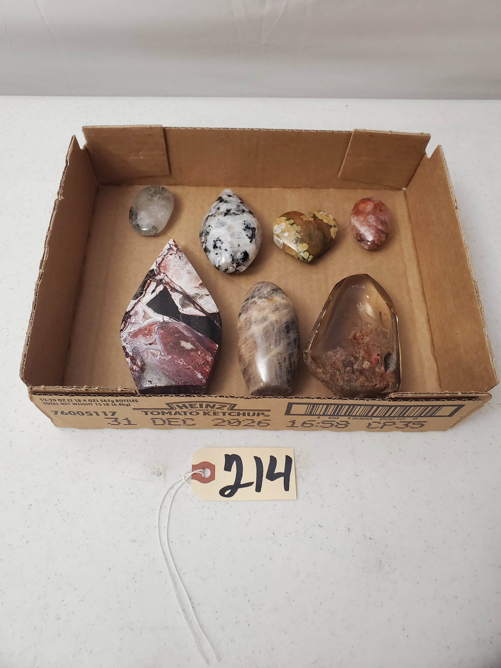 ASSORTMENT OF NATURAL OCEAN JASPER, AGATE, PEACH MOONSTONE, DENDRITIC OPAL STONE FIGURINES (1 of 20)