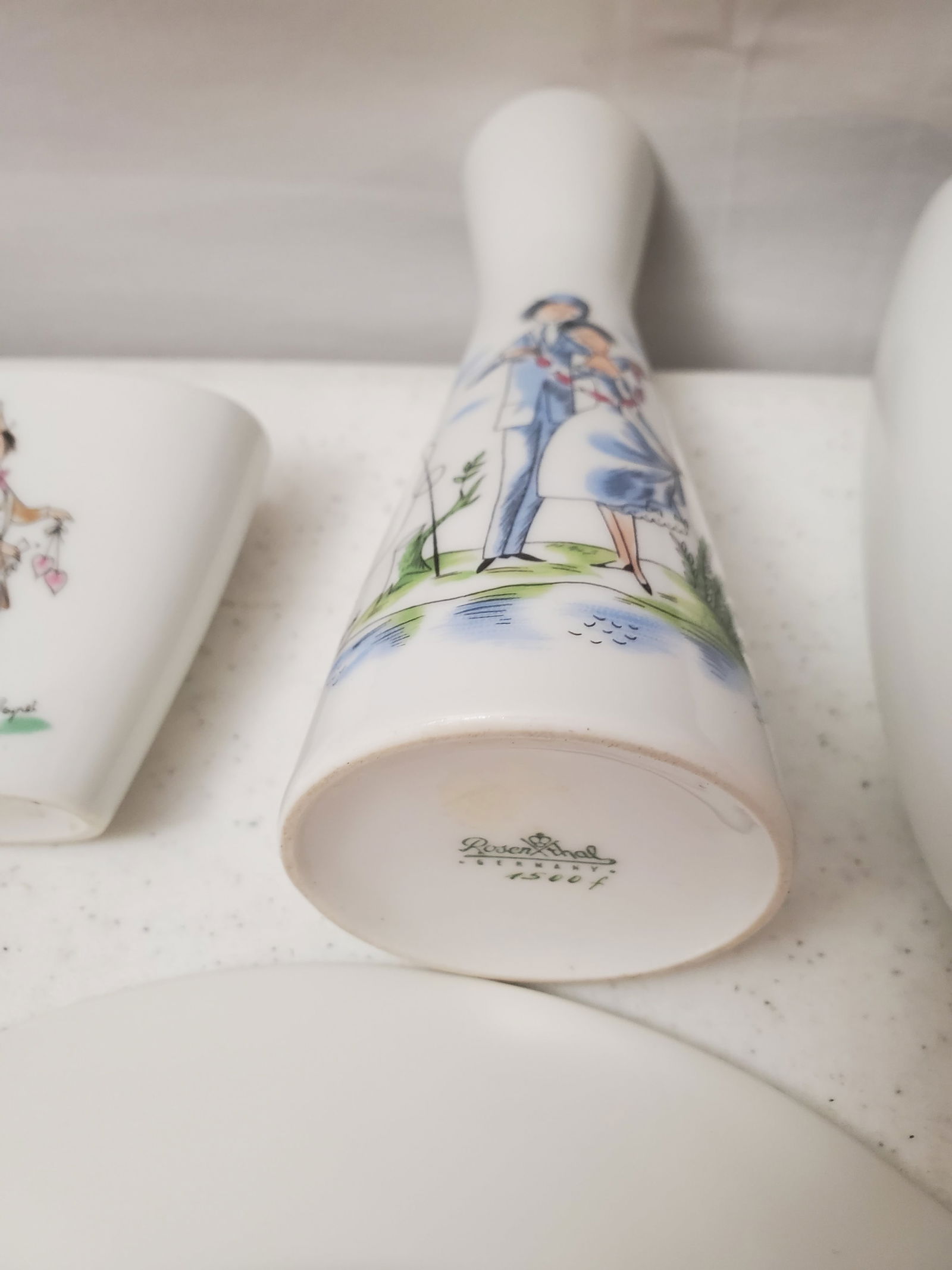VINTAGE ROSENTHAL ASSORTED CERAMIC STUDIO ITEMS - 15
