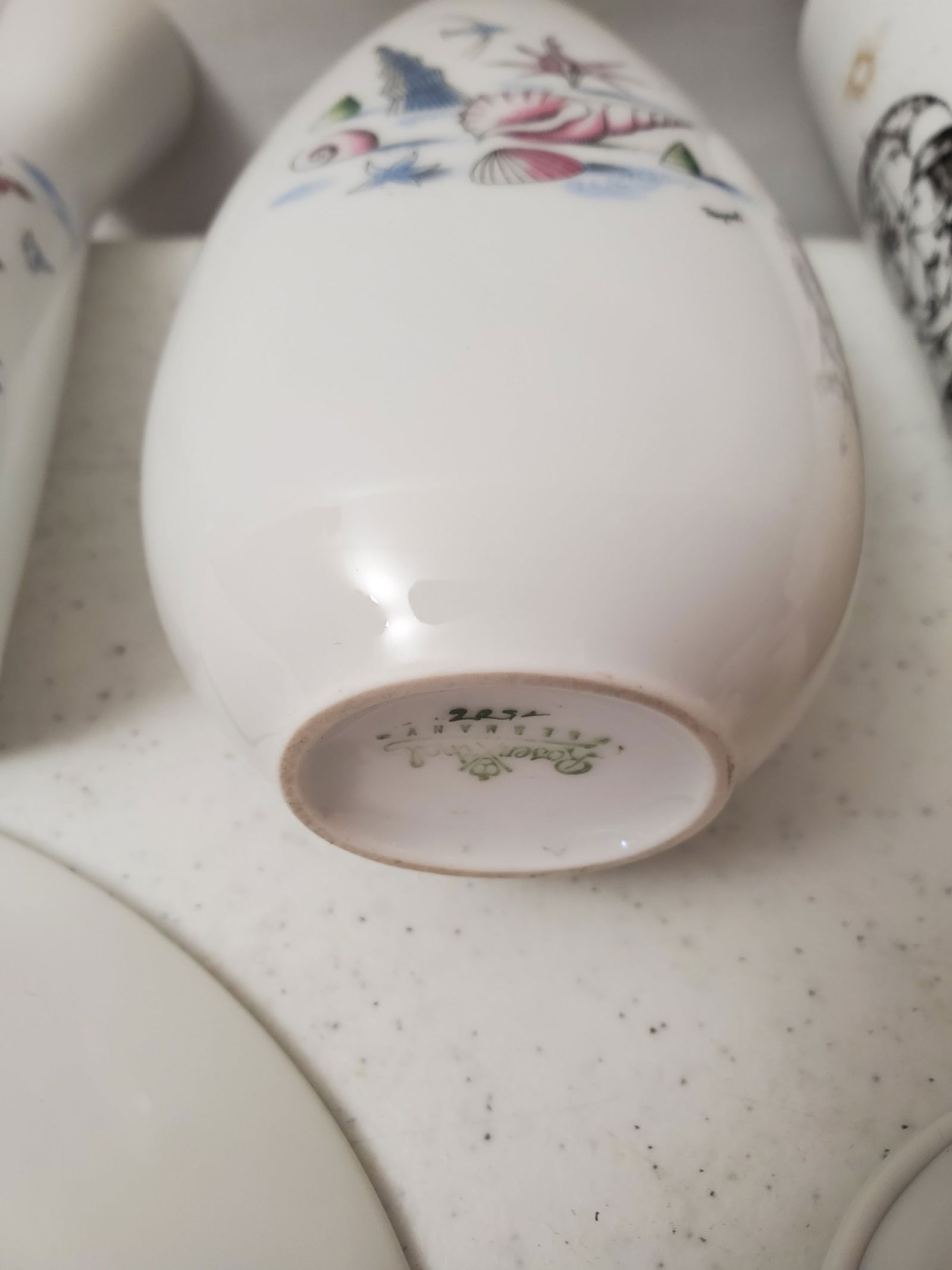 VINTAGE ROSENTHAL ASSORTED CERAMIC STUDIO ITEMS - 16