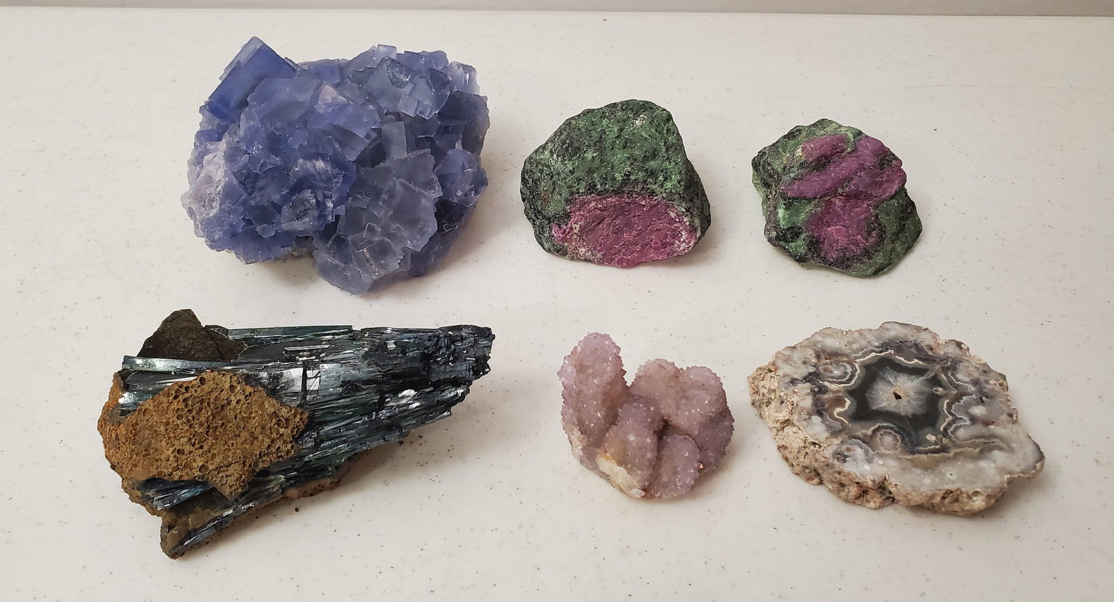 VARIOUS MINERAL AND CRYSTAL NATURAL DECORATIVE PIECES (1 of 20)