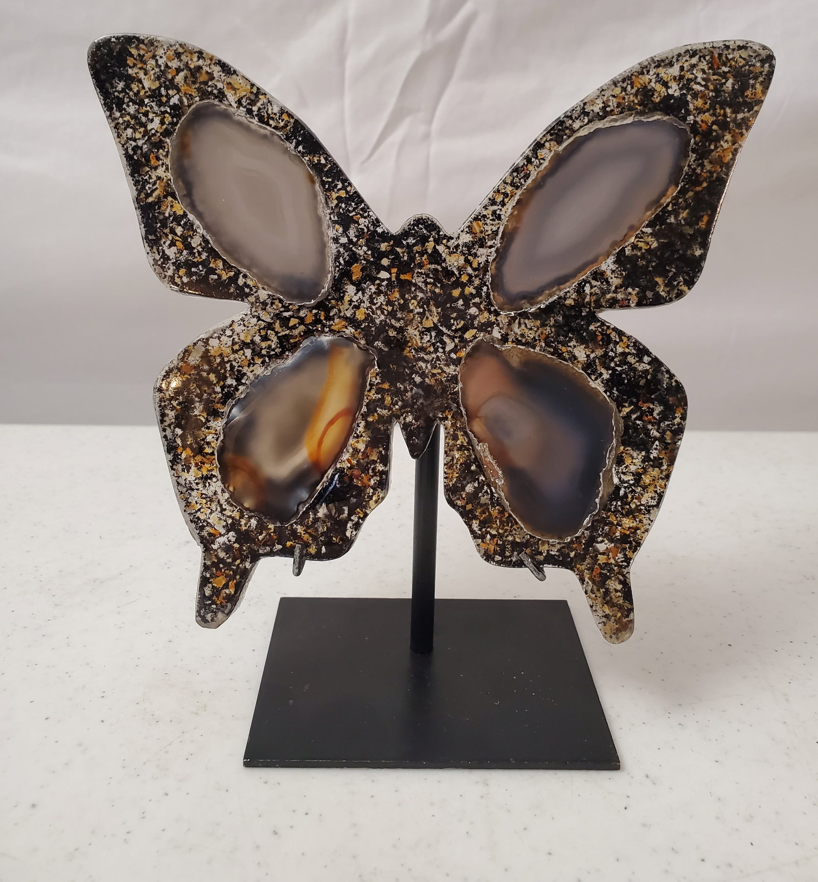 NATURAL HANDCRAFTED AGATE BUTTERFLY SCULPTURE ON METAL STAND (1 of 7)
