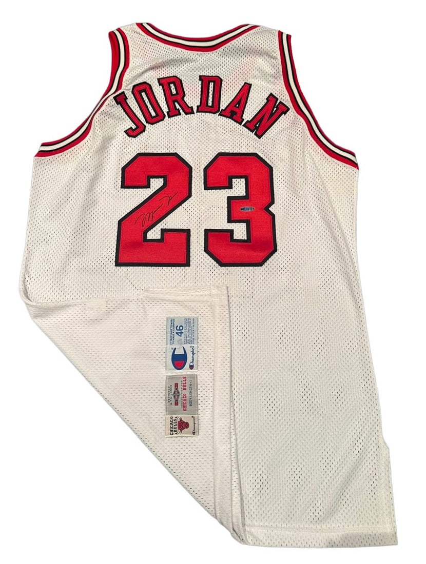 Michael Jordan Autographed White Jersey Upper Deck (1 of 1)