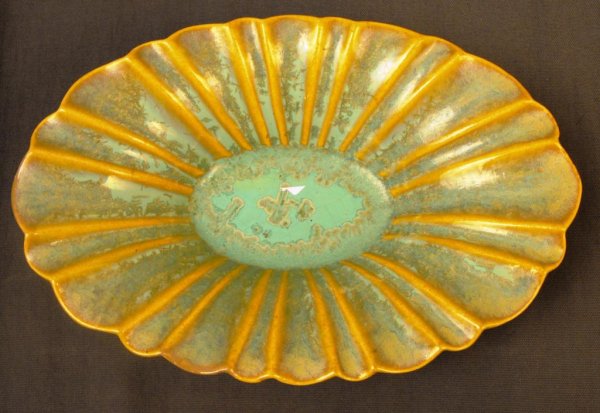 Fulper Art Pottery Serving Dish: An open form Fulper Art Pottery dish. 7"