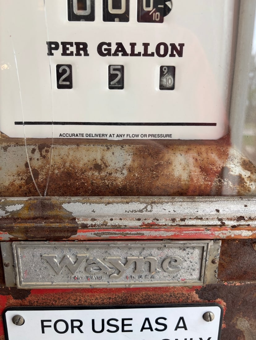 Art Deco 1940s Wayne 60 Tioga Gasoline Pump - 5