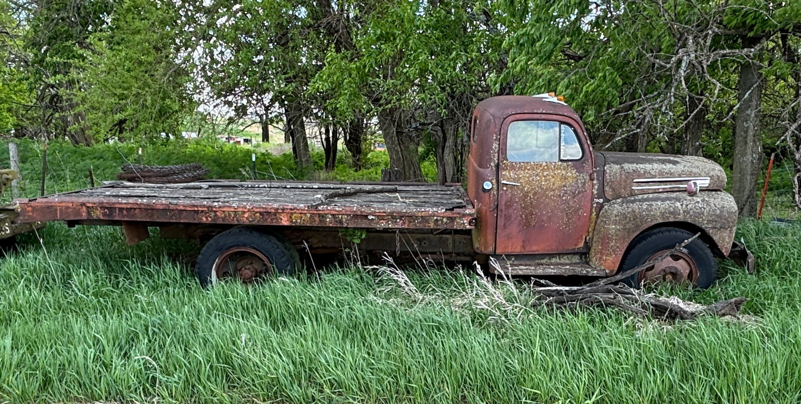 1950 Ford F-5 Straight Flatbed Truck Field Find - 2