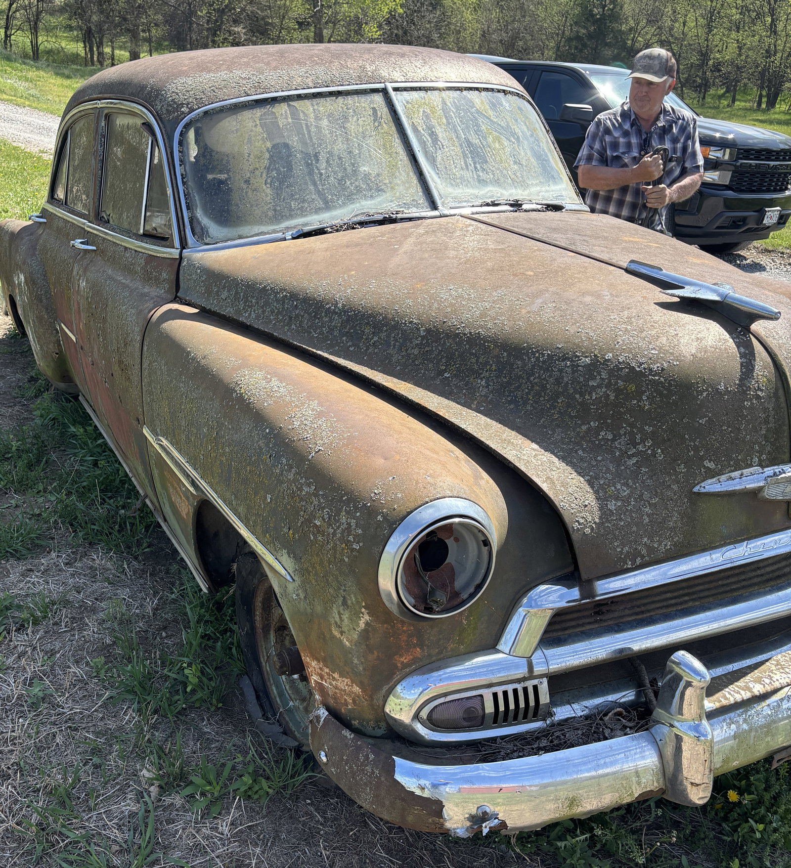 1951 4 door Chevrolet Chevy Styleline Deluxe Sedan Barn Find - 5