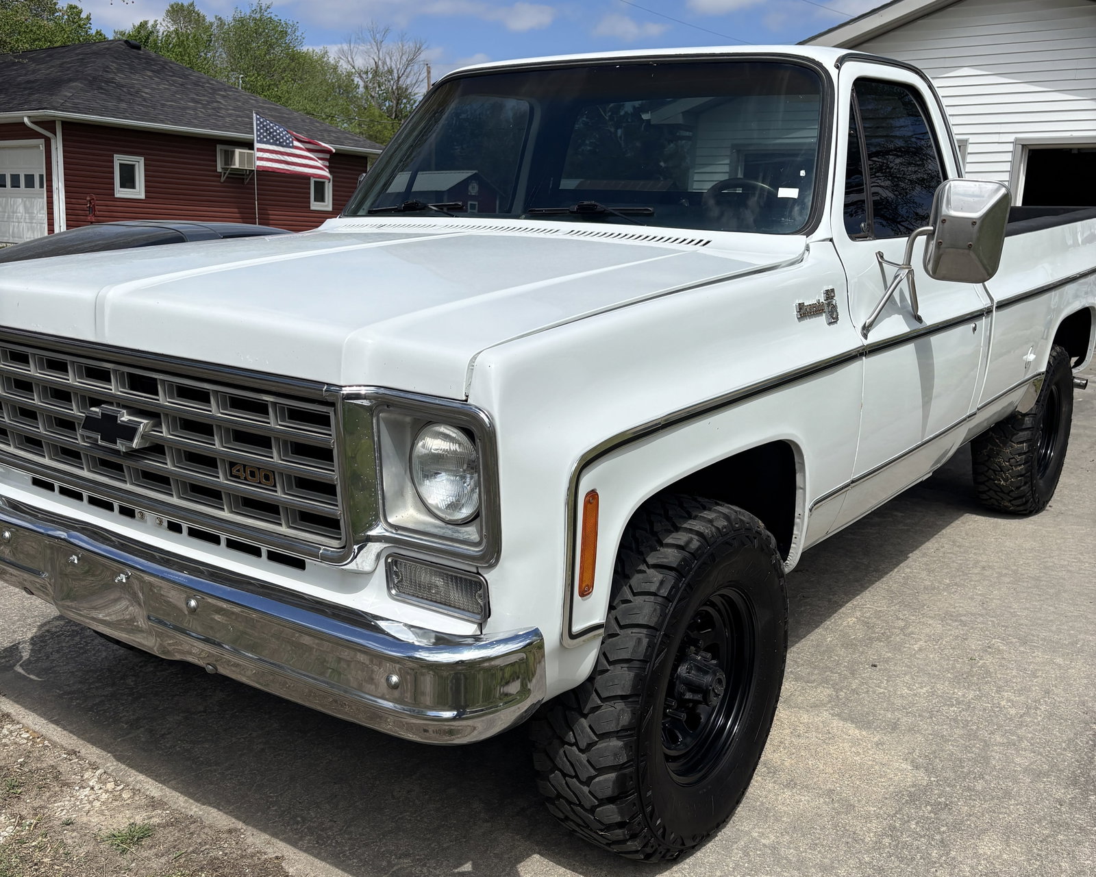 1976 Chevy Silverado K-20 400 Square Body: 1976 Chevy Silverado K-20 400 Square Body. 3/4 ton long bed. In great condition. good tires and wheels. Line-X protective coating bed liner good condition. Mechanically sound.no rust. Odometer reads