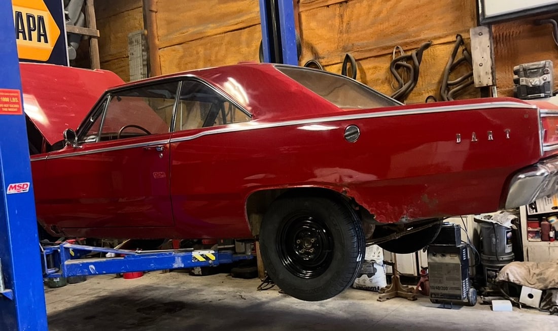 1967 Dodge Dart 273 Barn Find - 3