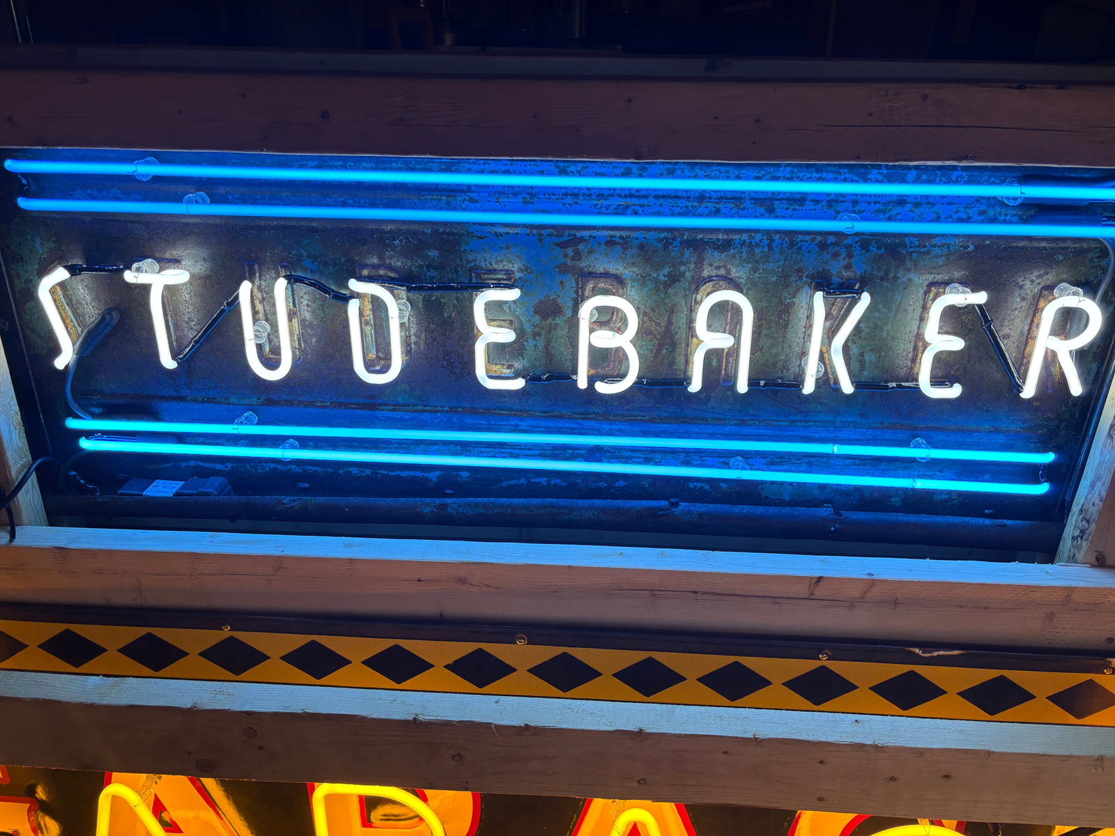 Antique Studebaker Tailgate Neon Sign: Antique Studebaker Tailgate Neon Sign