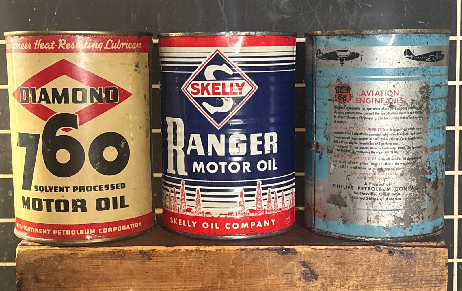 Lot of 3 Metal Oil Cans Skelly, Phillips 66 Diamond 760 - 2