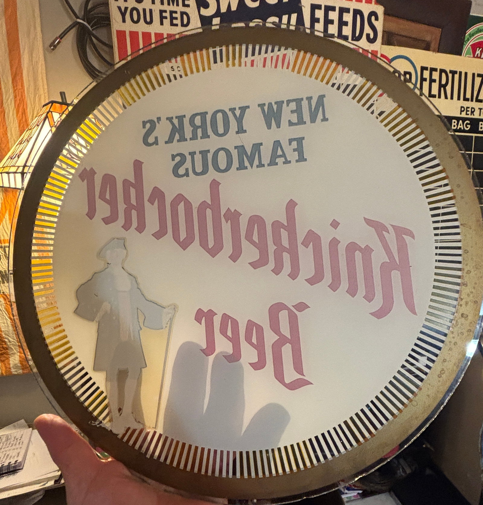 1950s Knickerbocker Beer Reverse Glass Face Motion sign - 3