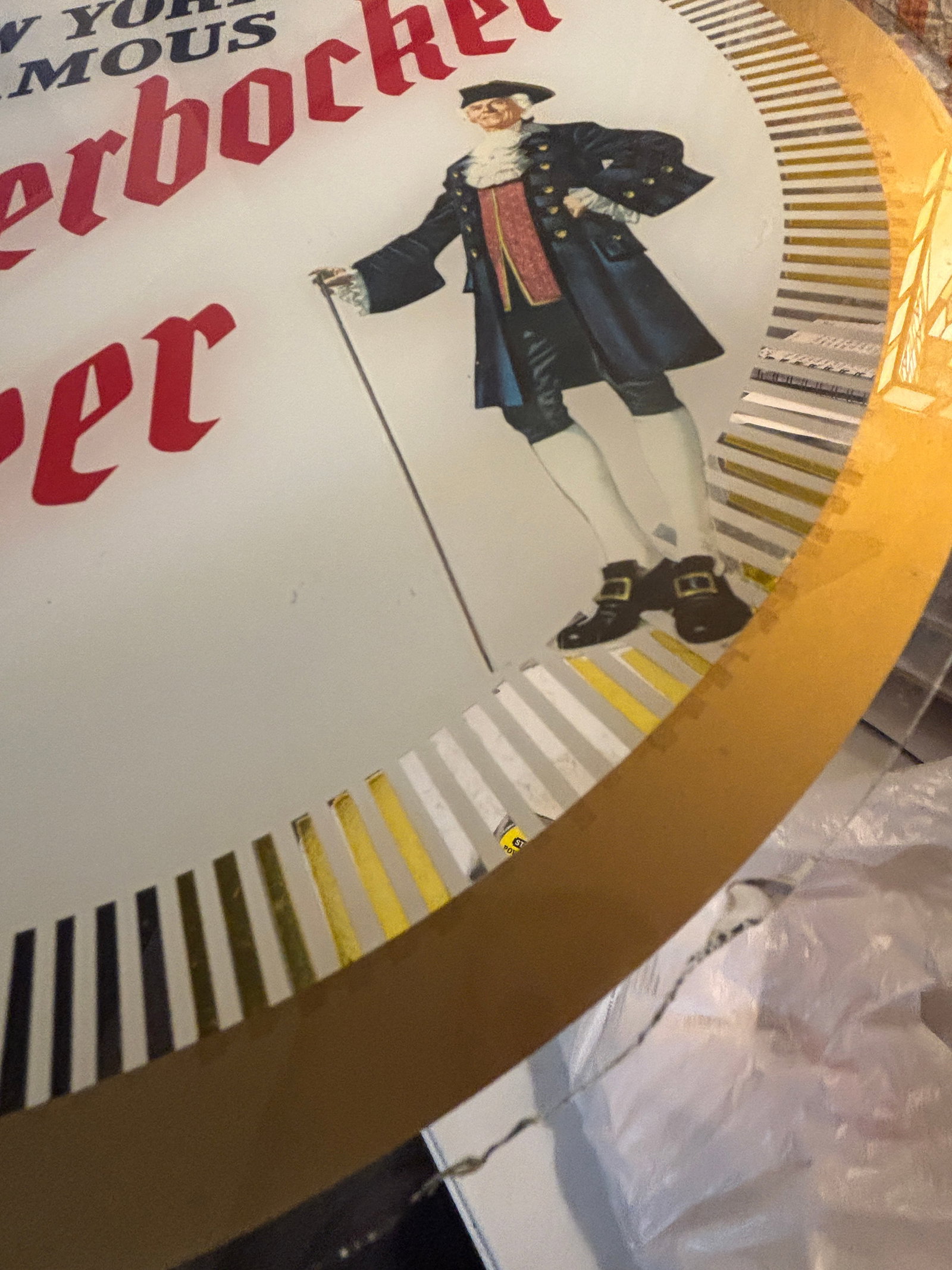 1950s Knickerbocker Beer Reverse Glass Face Motion sign - 5
