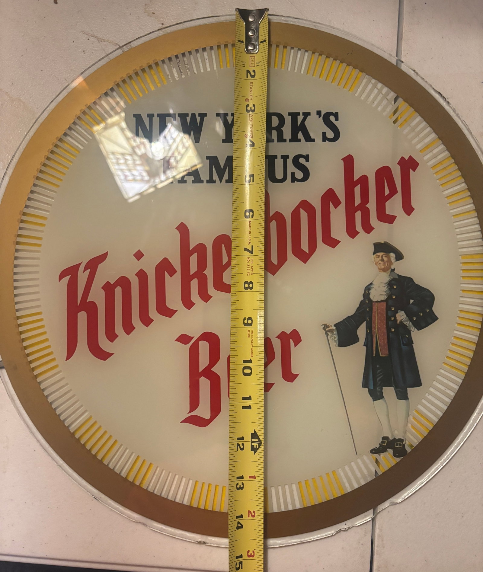 1950s Knickerbocker Beer Reverse Glass Face Motion sign - 7