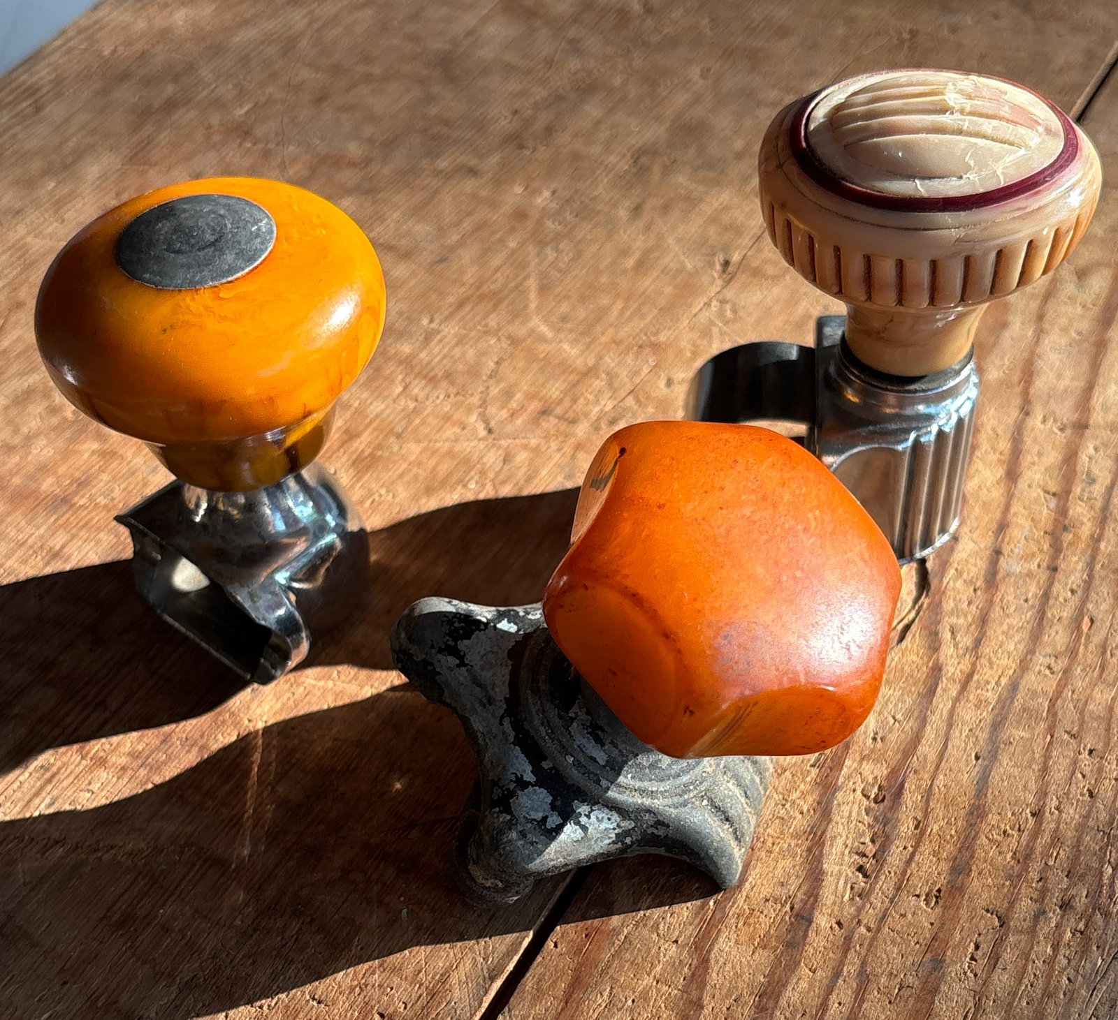 Lot of 3 Antique Bakelite Spinner Knobs (1 of 11)